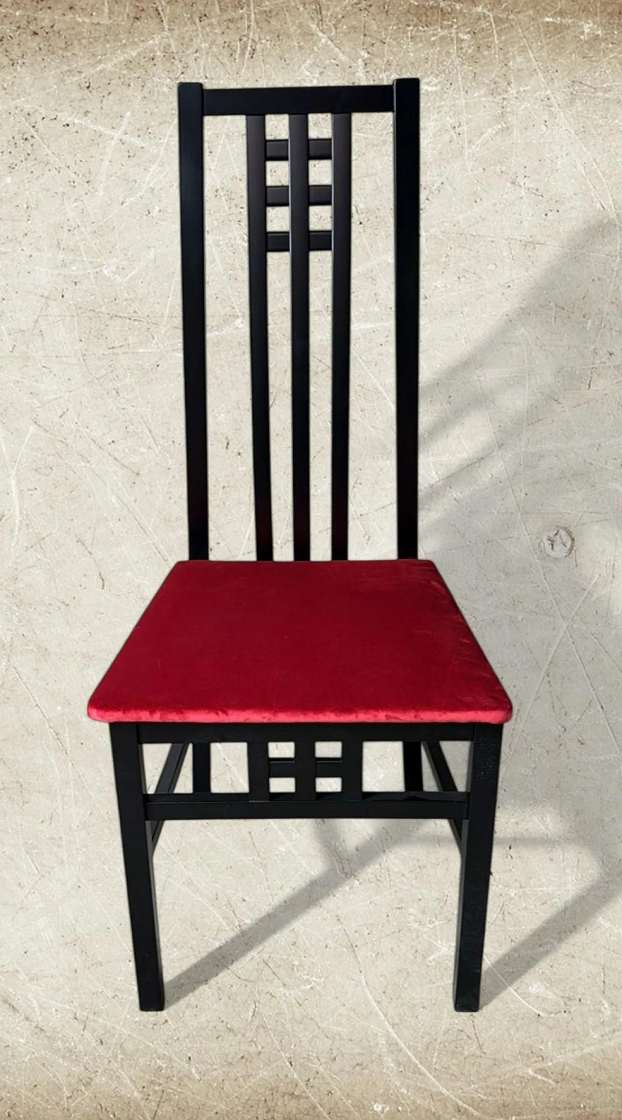 Pair of Mackintosh-style chairs in wood and velvet, 1970s 10