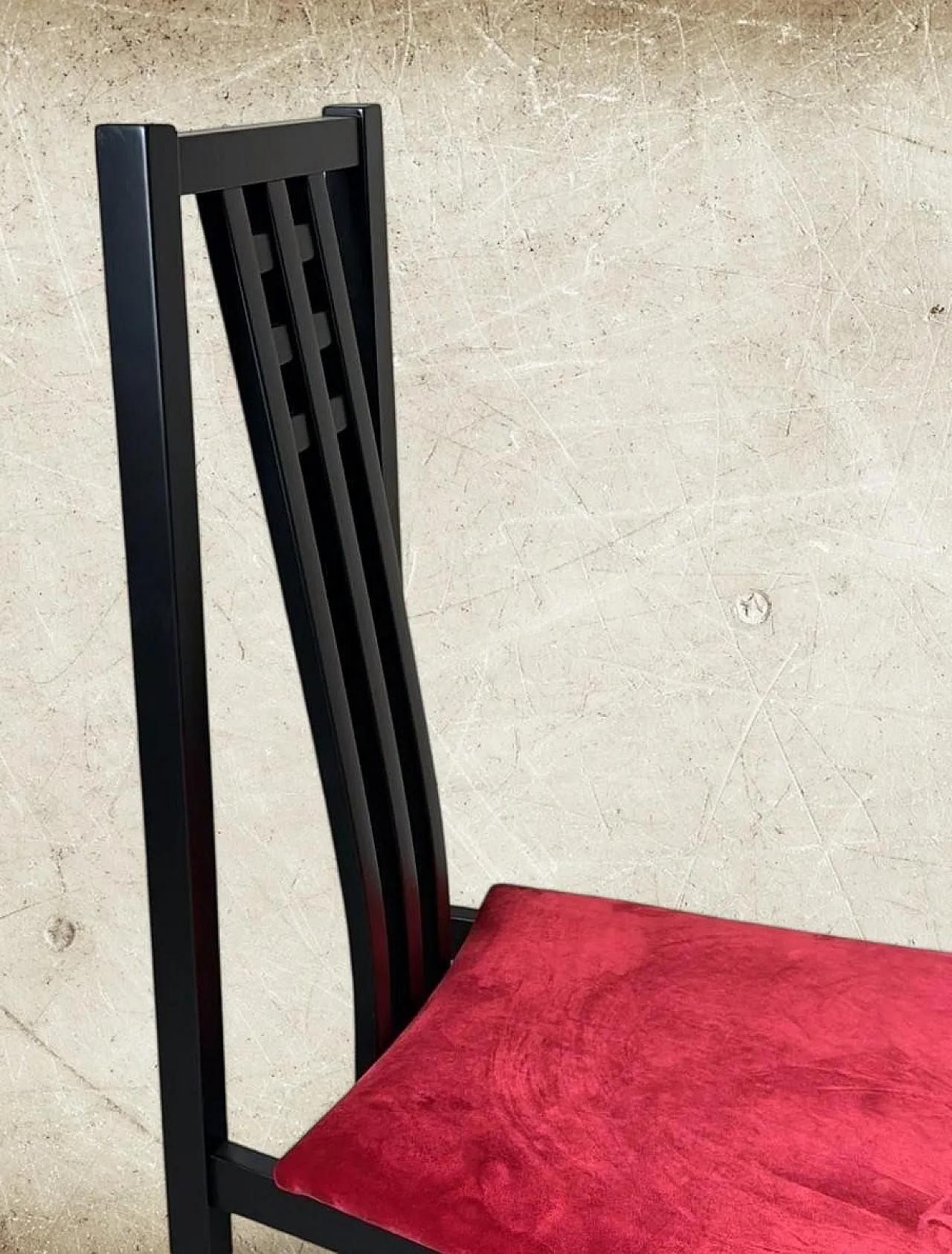 Pair of Mackintosh-style chairs in wood and velvet, 1970s 15