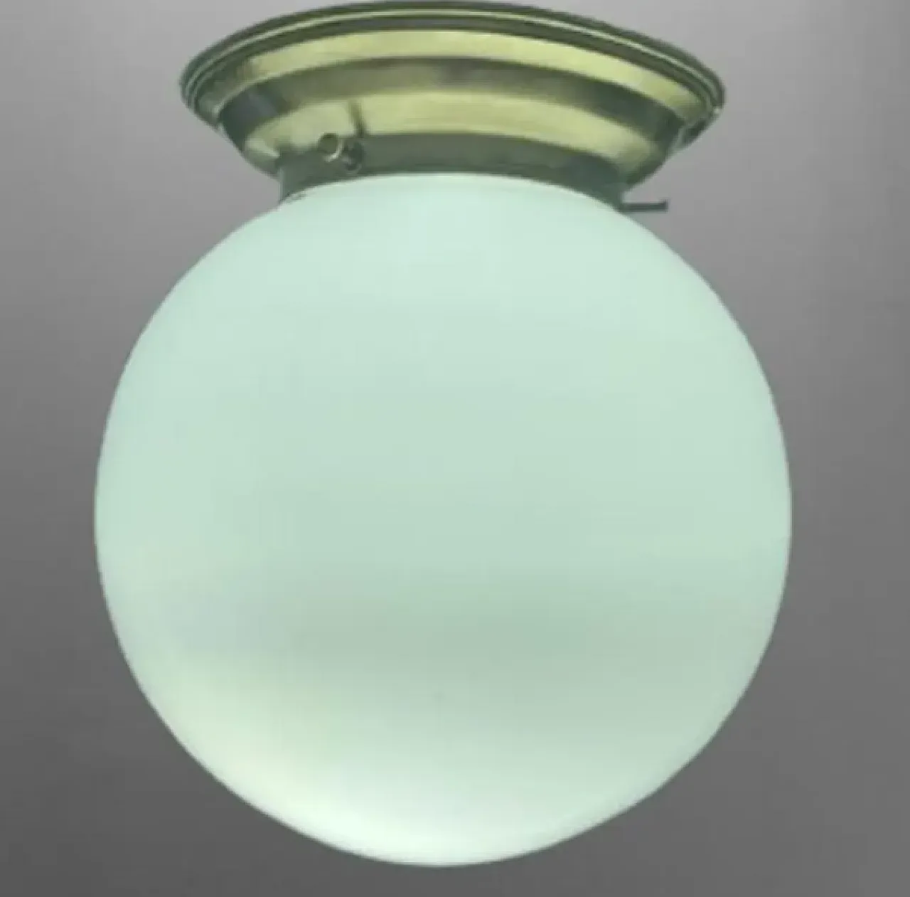 Lampada del soffitto art deco in vetro opale bianco leggero, anni '30 1
