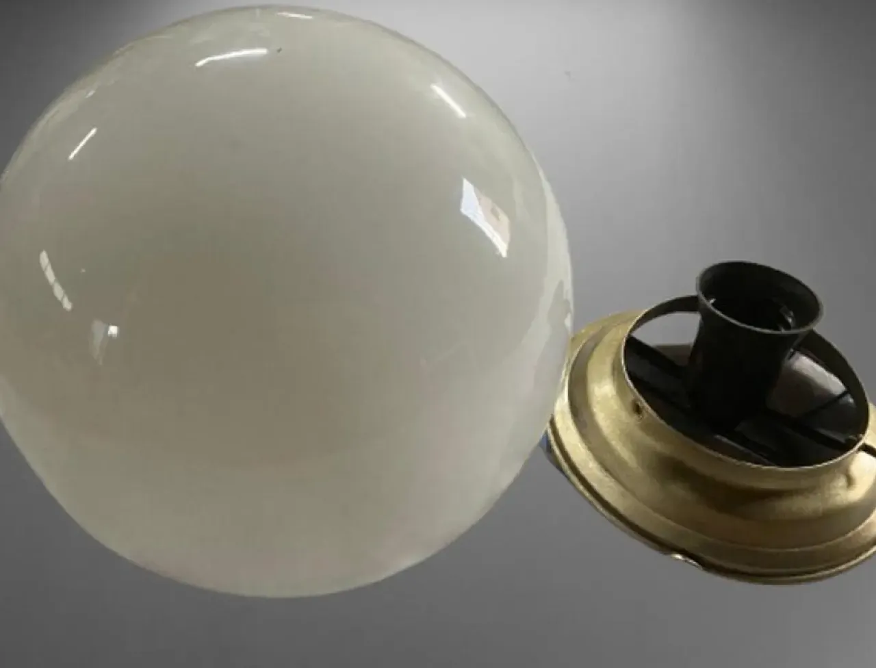 Lampada del soffitto art deco in vetro opale bianco leggero, anni '30 8