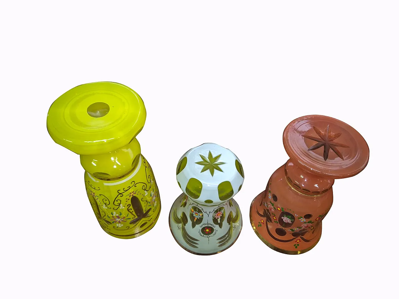 Collezione di 15 bicchieri in vetro smaltato di Boemia, '900 8