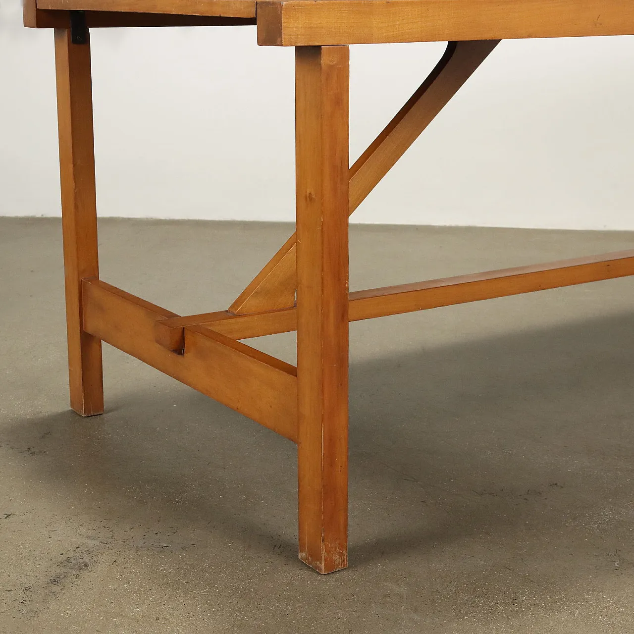 Cherry wood table, late 20th century 5