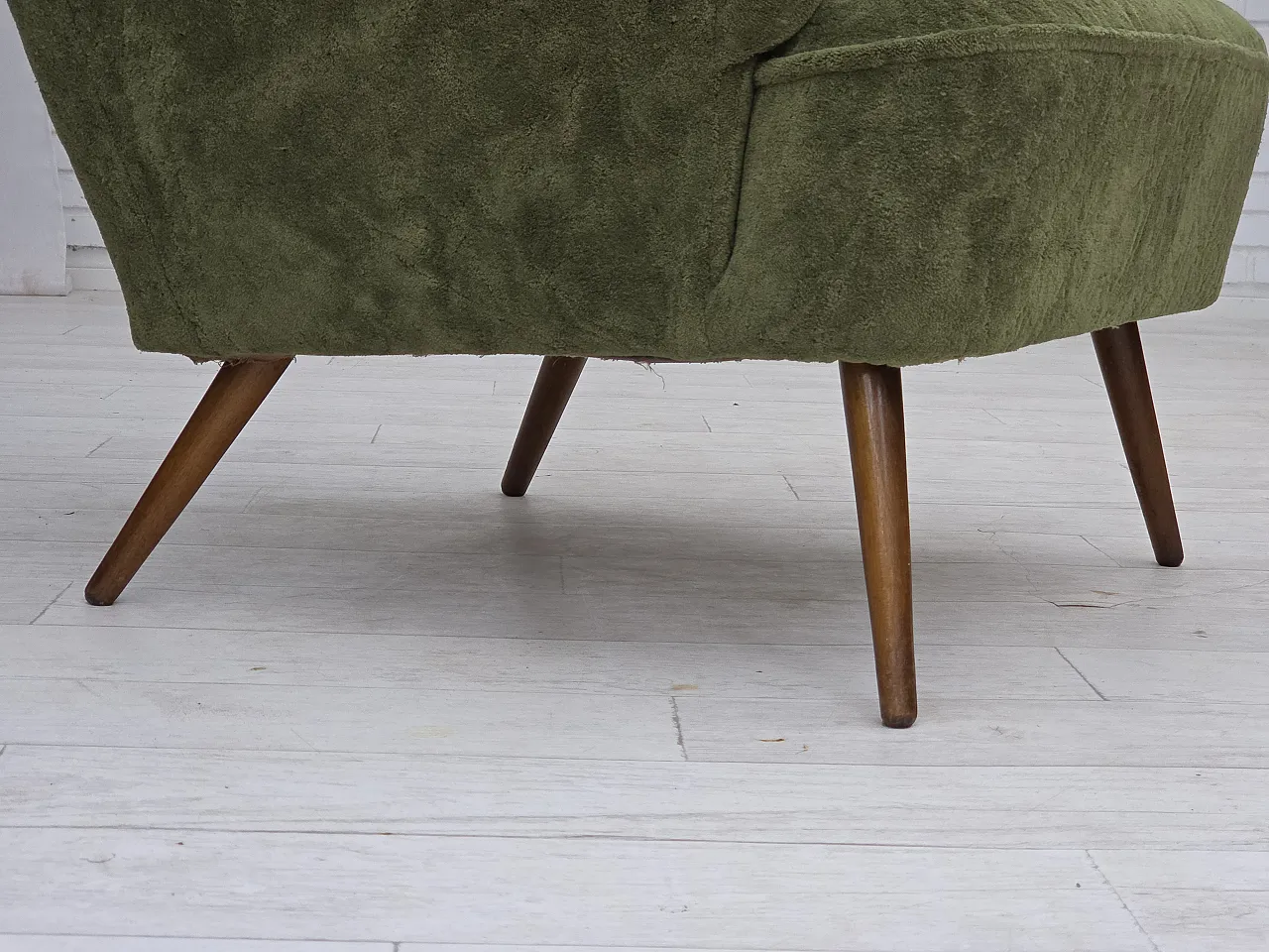 Poltrona scandinava in velluto verde, anni '60 3