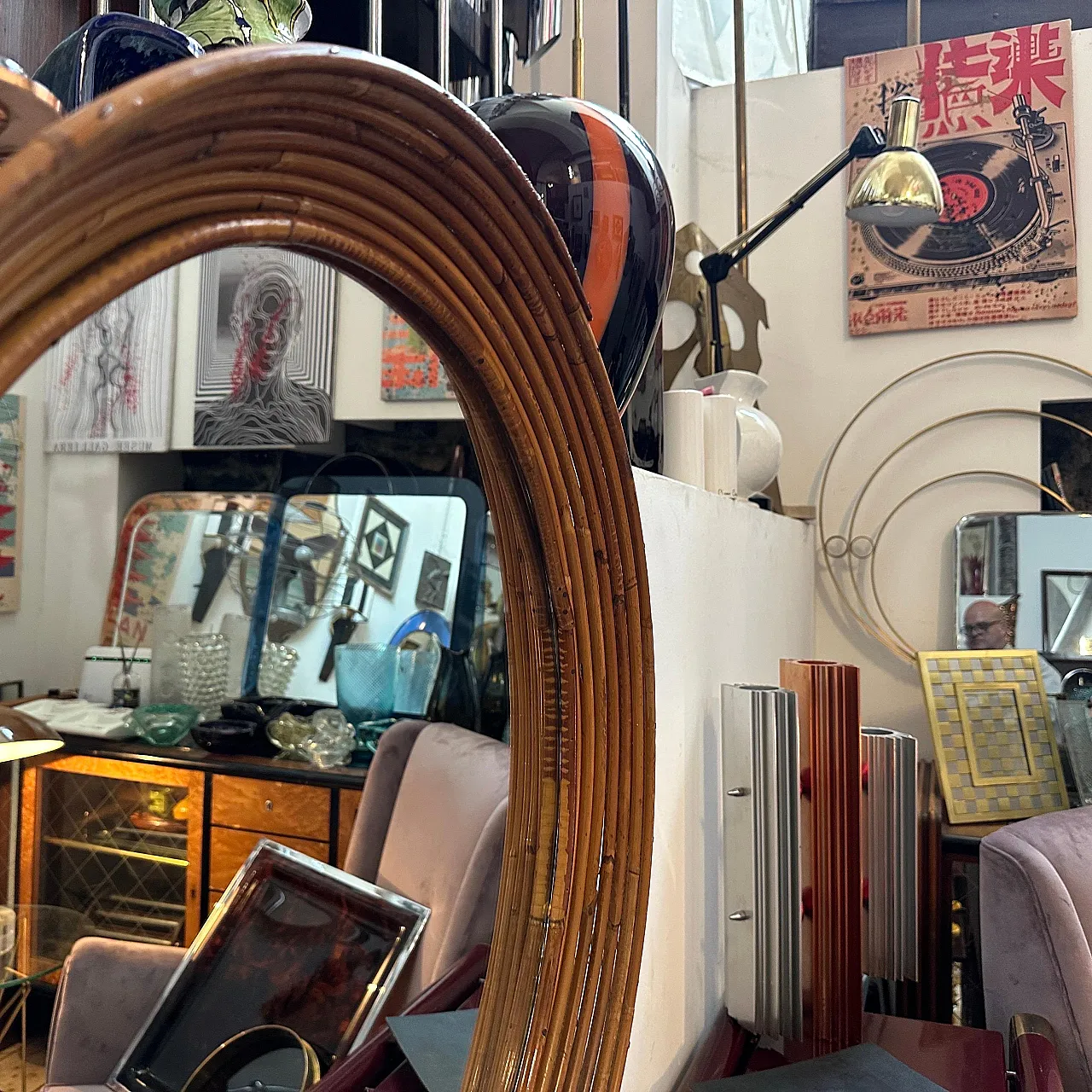Specchio da parete rotondo con cornice in rattan, anni '60 6