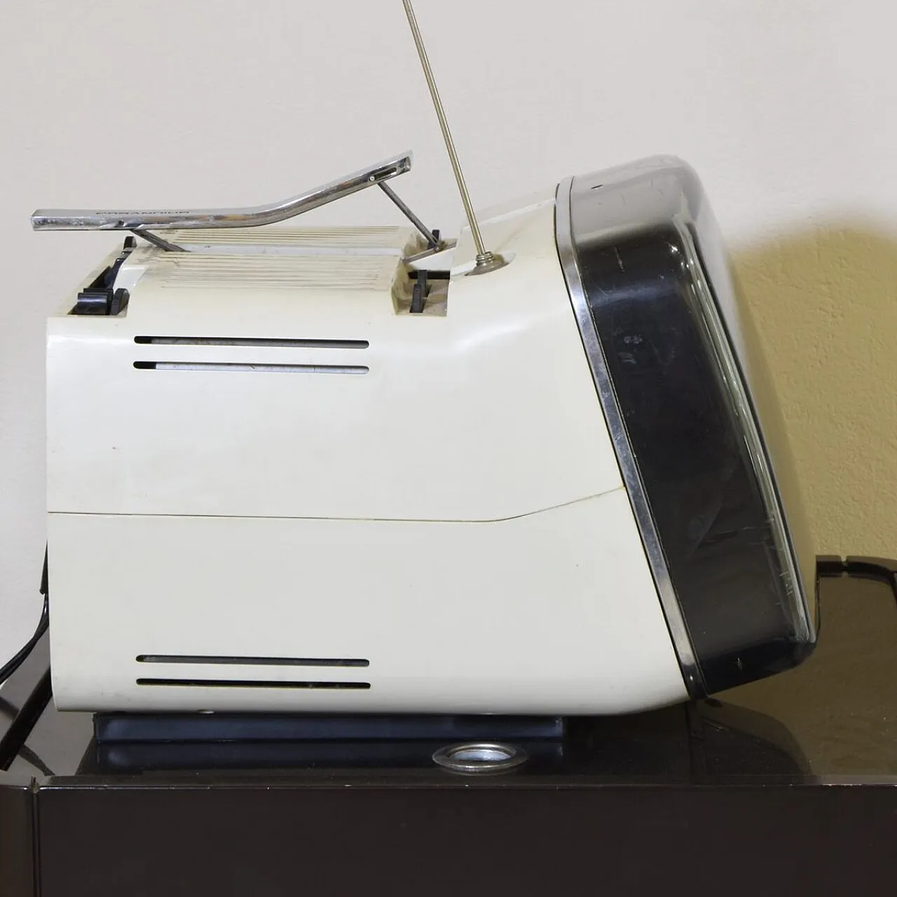 Brionvega Tv Algol 11 by Marco Zanuso Richard Sapper, 1960s 6