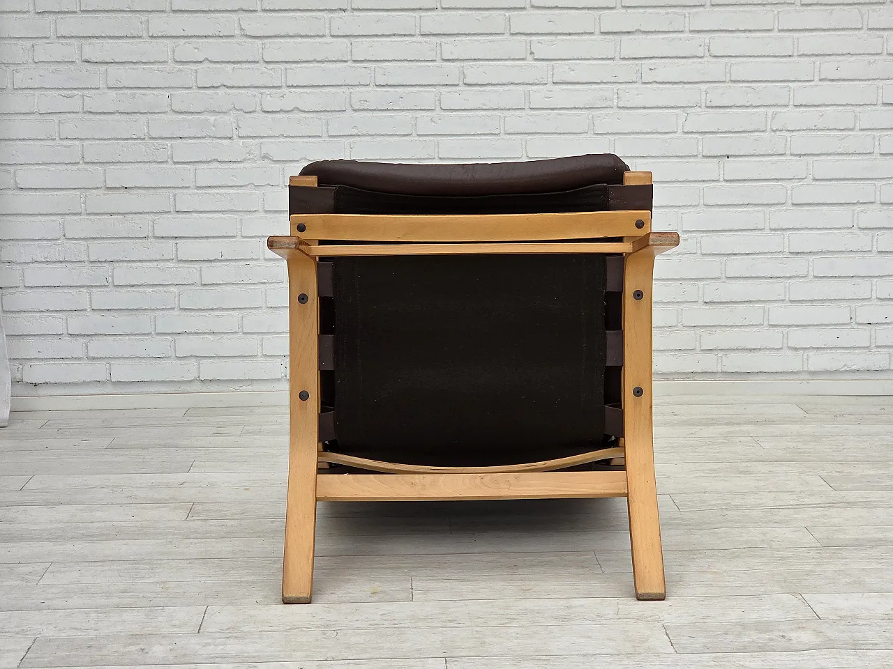 Coppia di poltrone danesi di Farstrup, anni '70 19