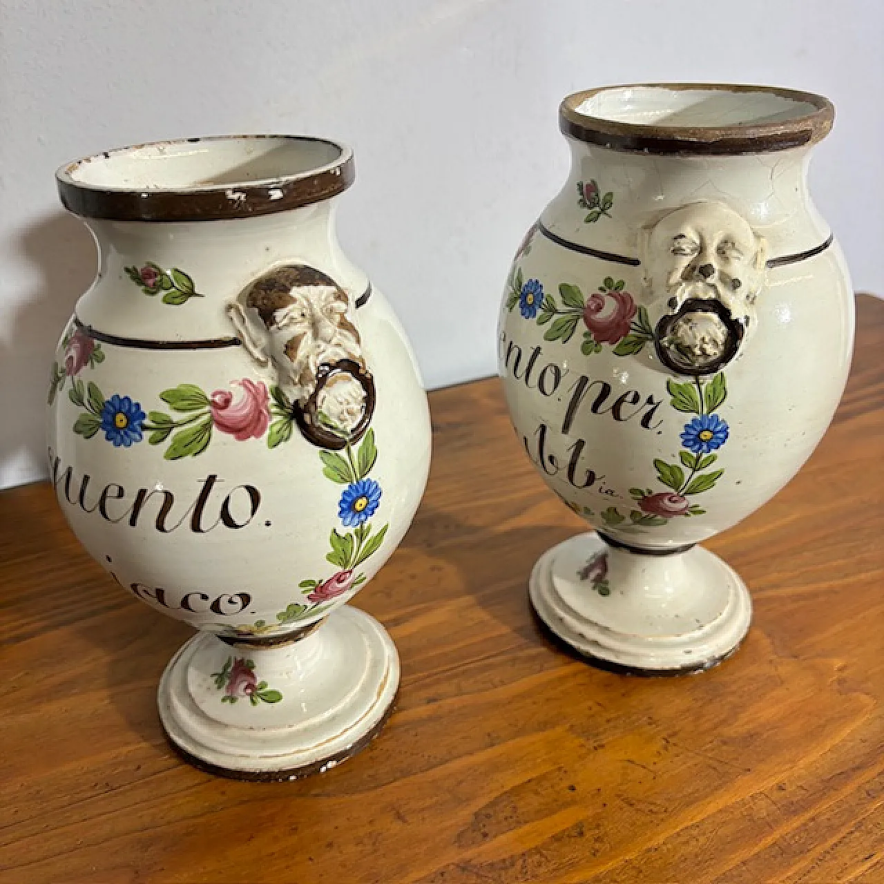 Coppia di vasi dipinti da farmacia, fine '700 6