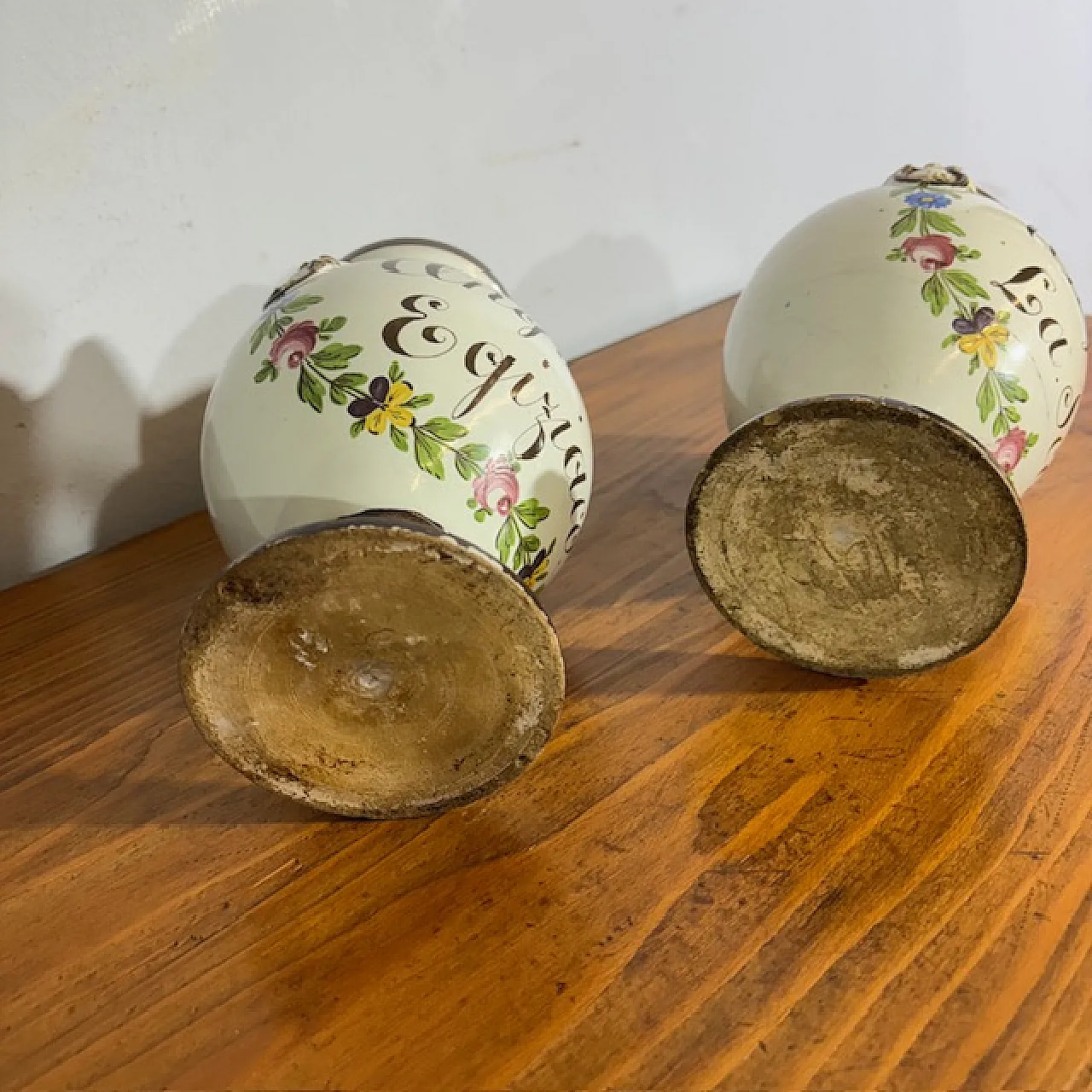 Coppia di vasi dipinti da farmacia, fine '700 10