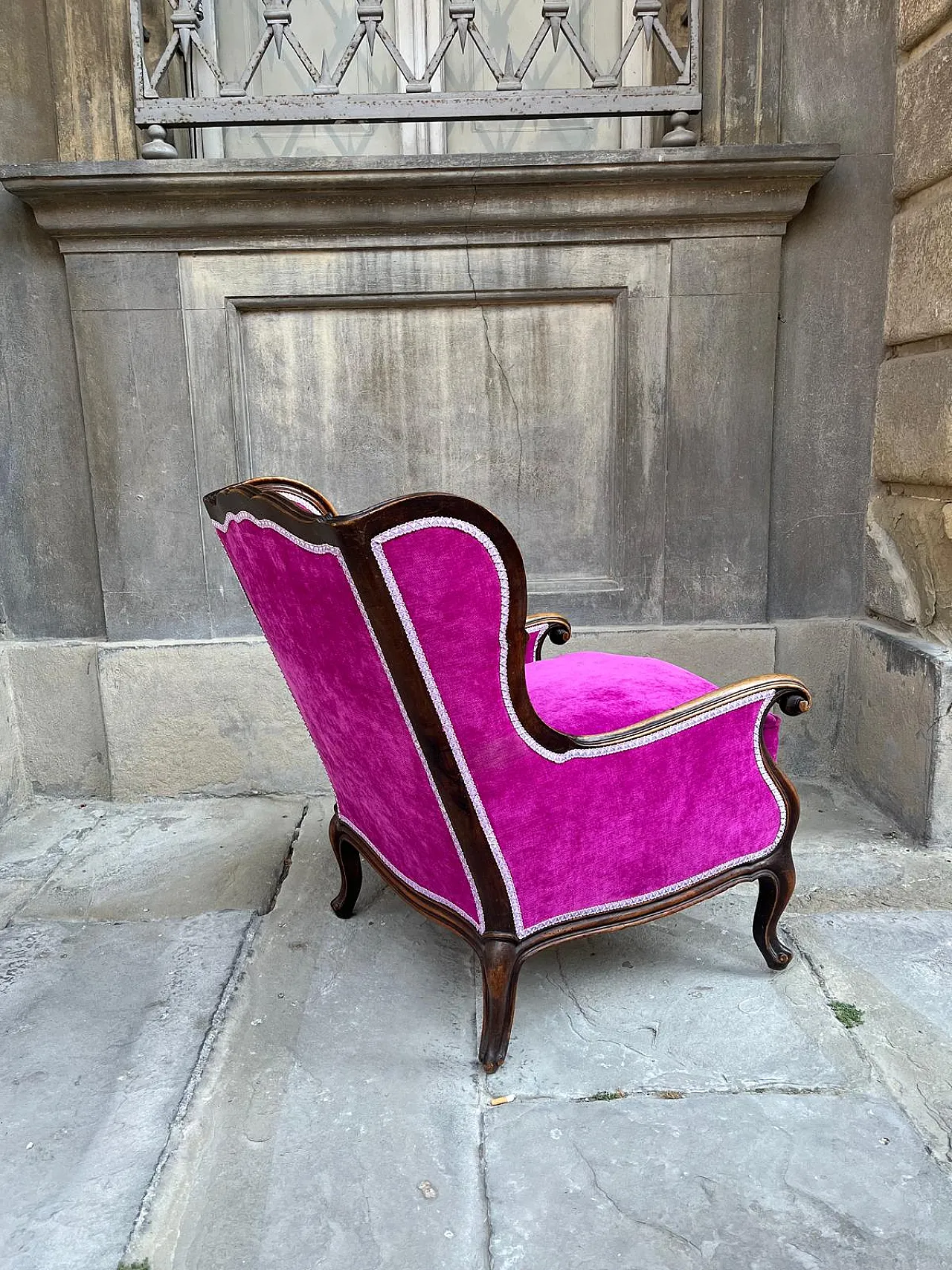 Armchair fuchsia velvet, 19th century 3