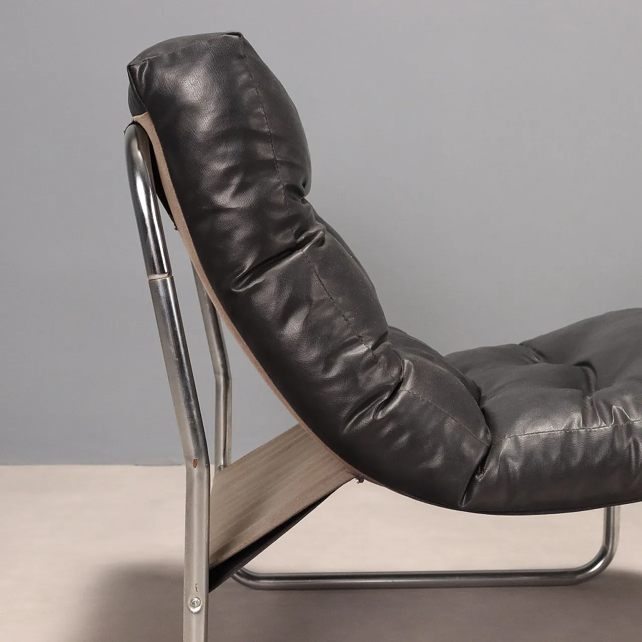 Pair of Ikea Pixi armchairs in leatherette and chromed metal, 1970s 5