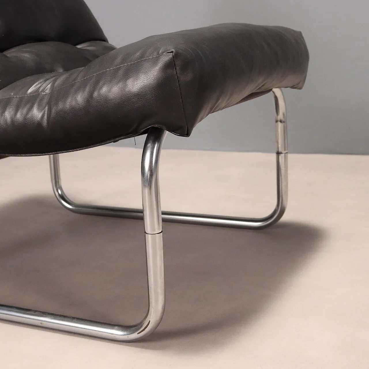 Pair of Ikea Pixi armchairs in leatherette and chromed metal, 1970s 8