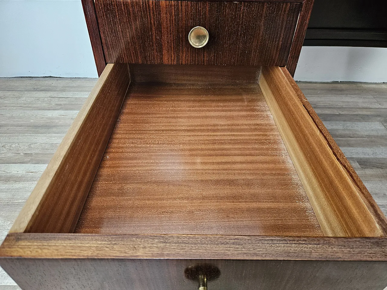 Decò Desk wood and brass, 60s 18