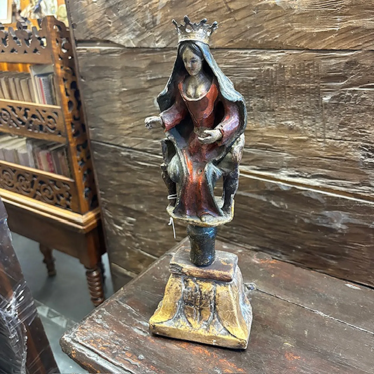 Sculpture of the Madonna on Throne polychrome painted, 17th century 1