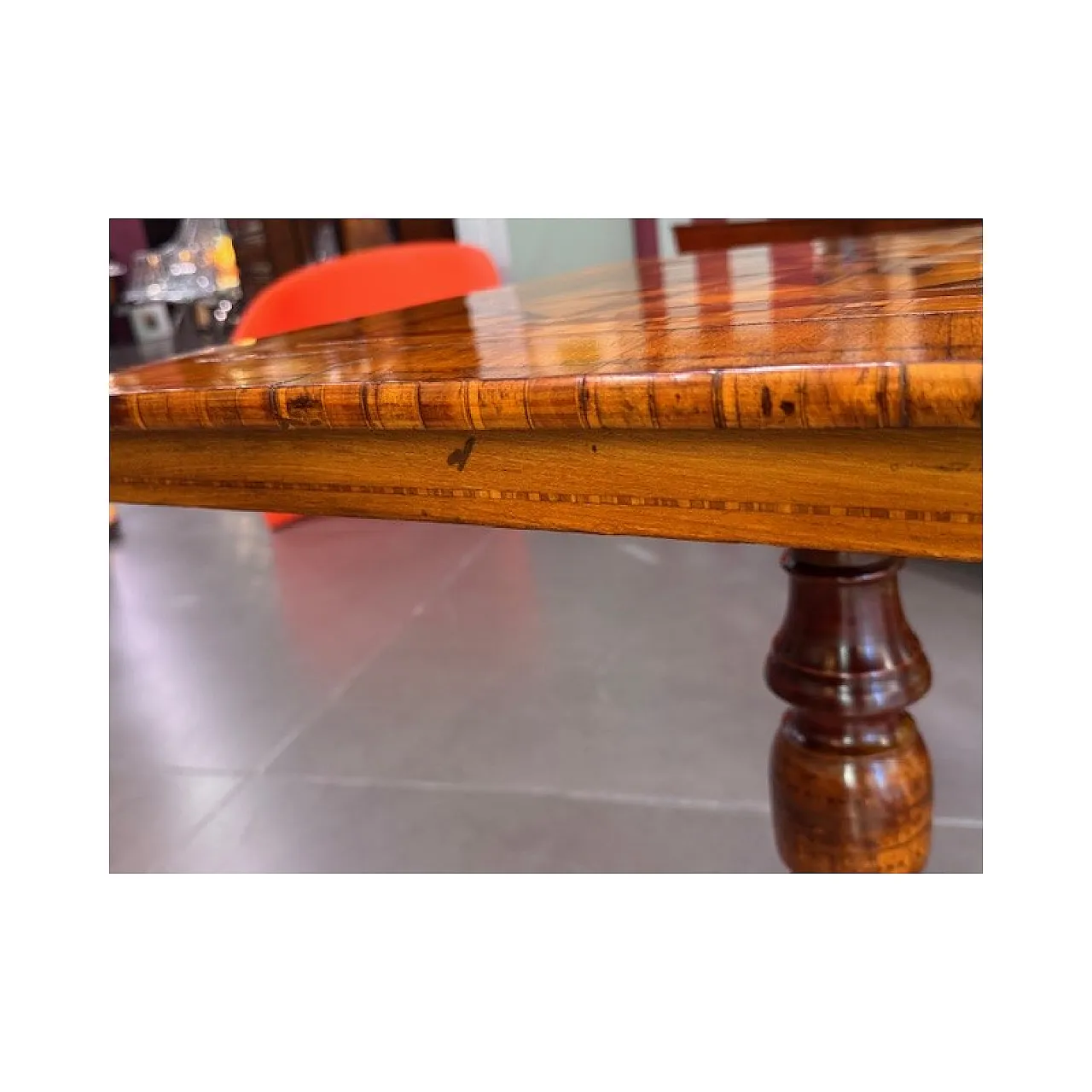 Tavolino in legno di noce intarsiato, '800 7