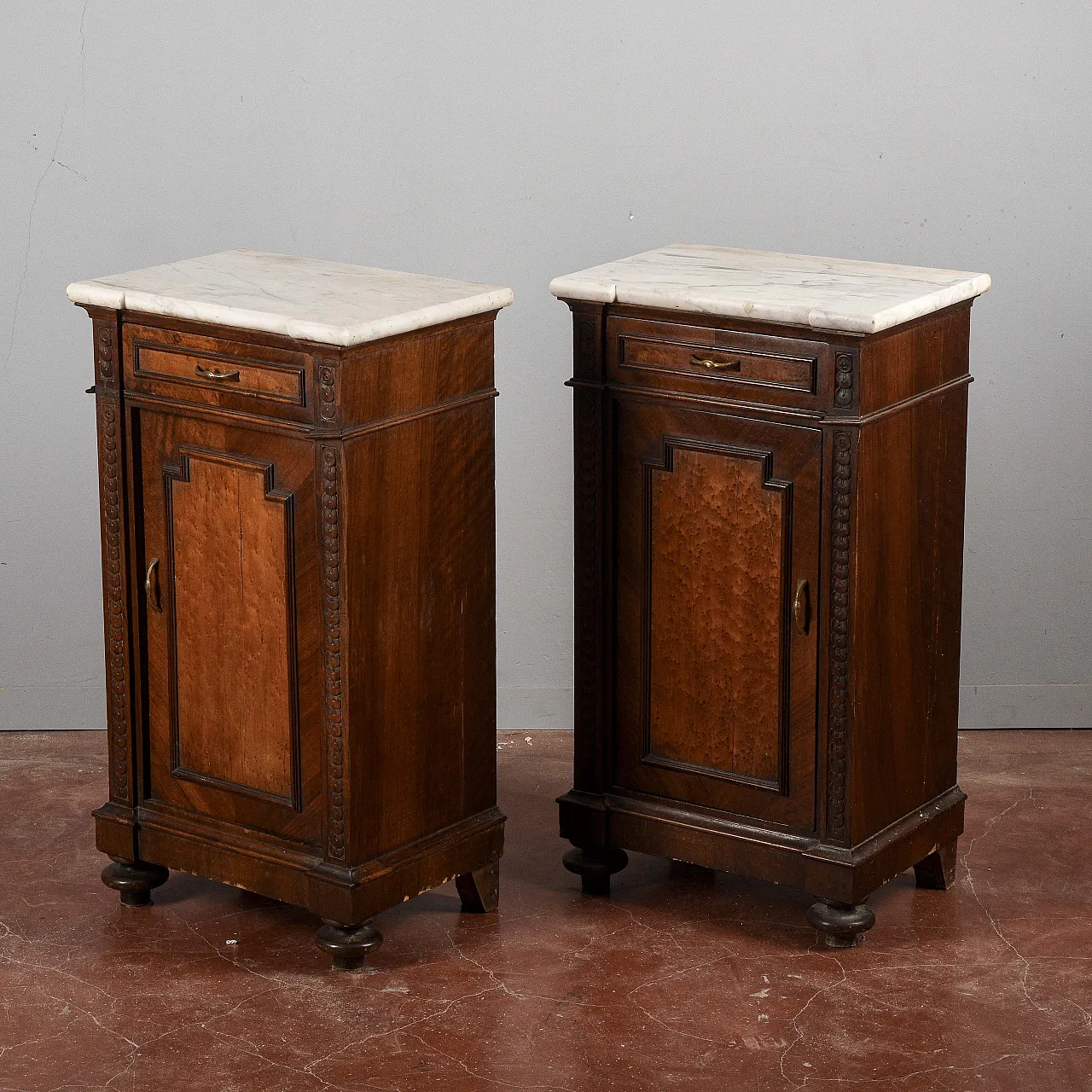 Coppia di comodini con piano in marmo bianco, fine '800 5