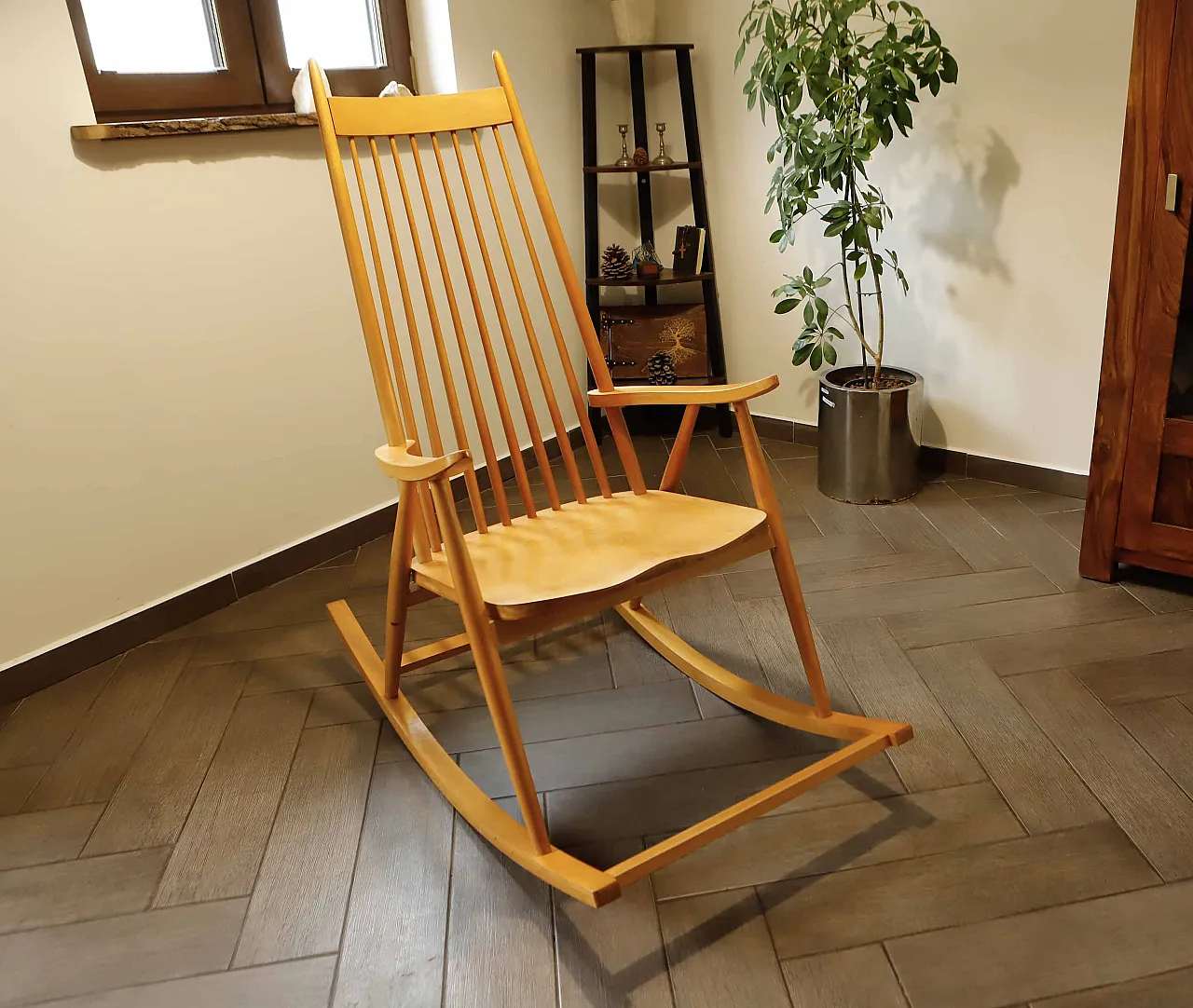 Sedia a dondolo varjosen puunjalostus 11