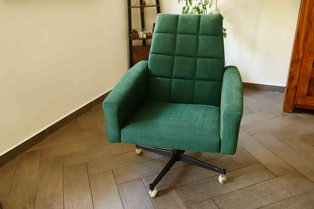 Coppia di sedie girevoli retrò su rotelle 2