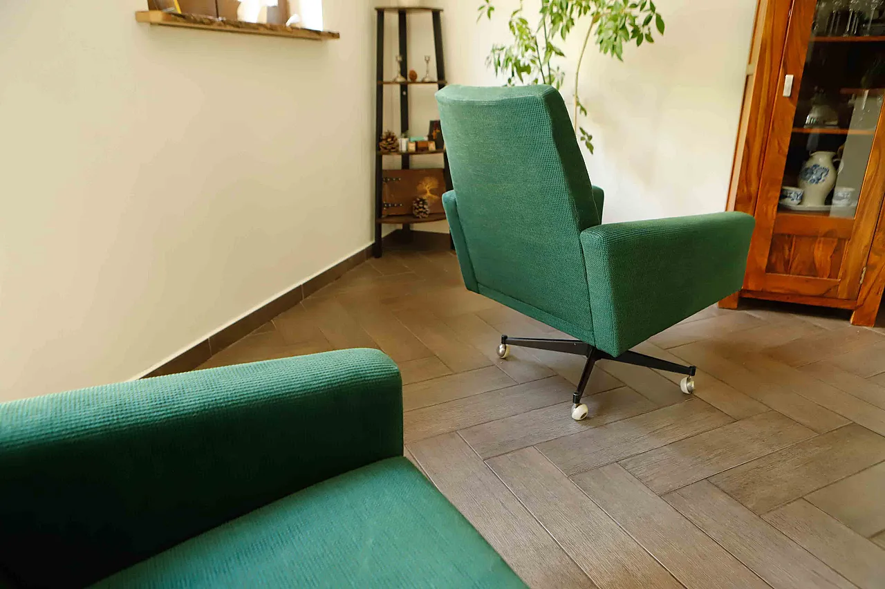 Coppia di sedie girevoli retrò su rotelle 21