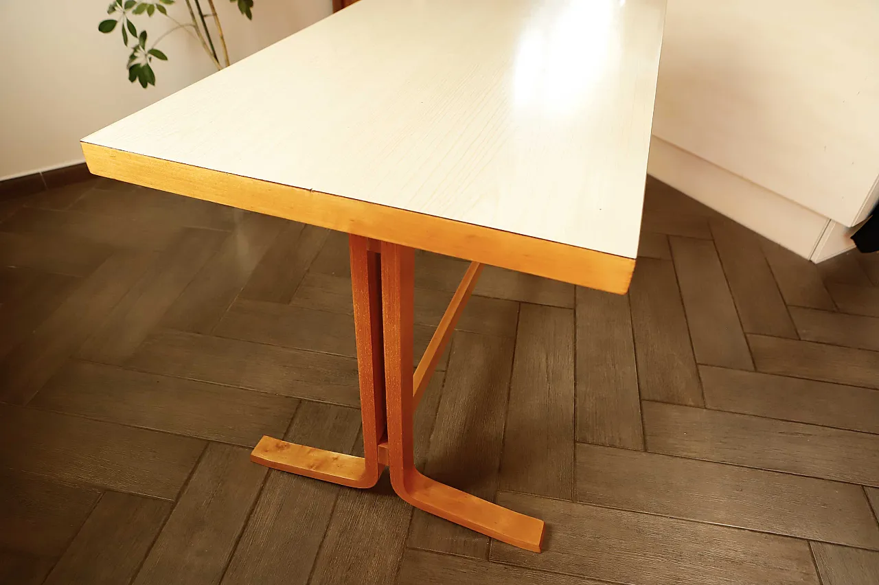 Table with Umakart Top 11