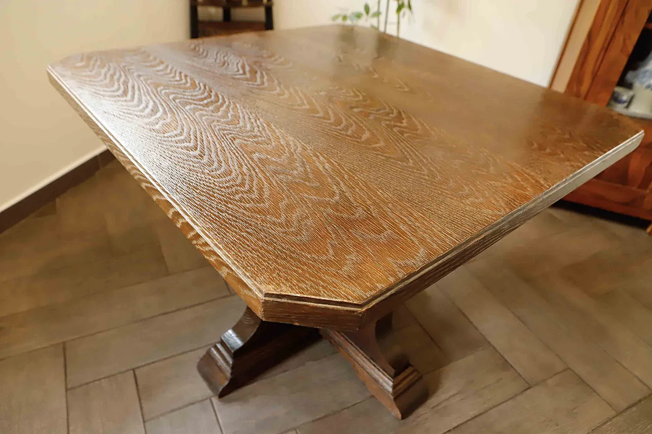 Tavolo di quercia rustica con base centrale 4