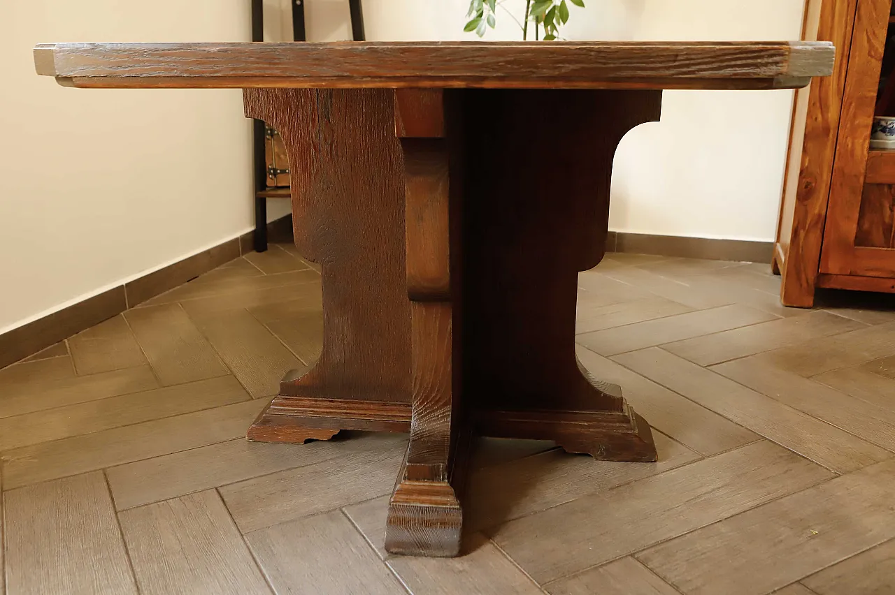 Tavolo di quercia rustica con base centrale 13