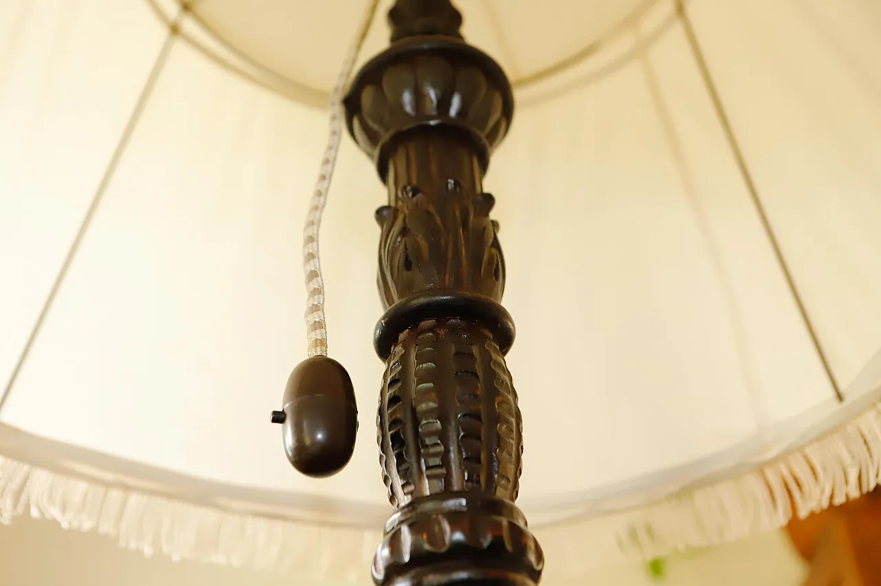 Antique floor lamp with lion motif 14