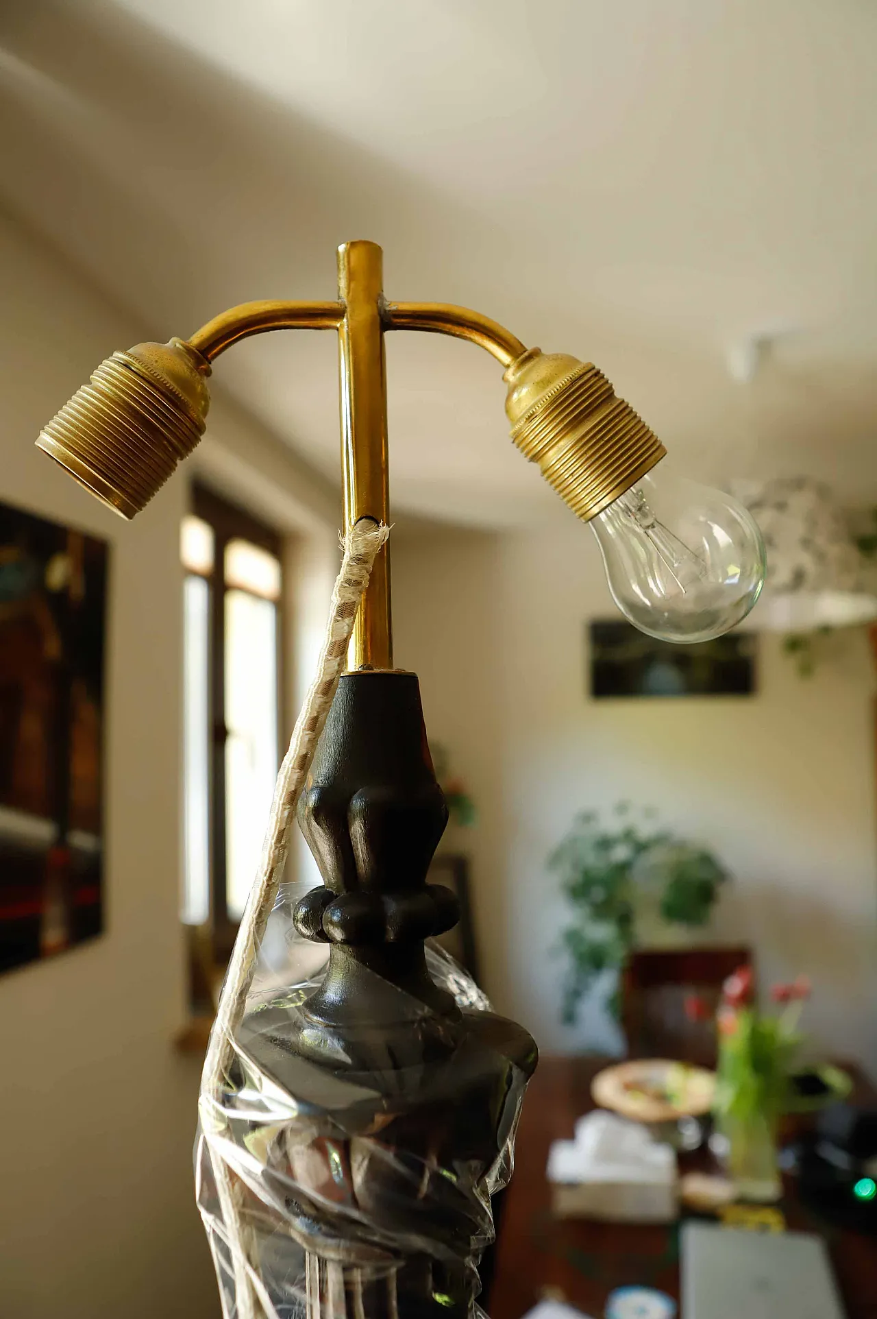 Antique floor lamp with lion motif 20