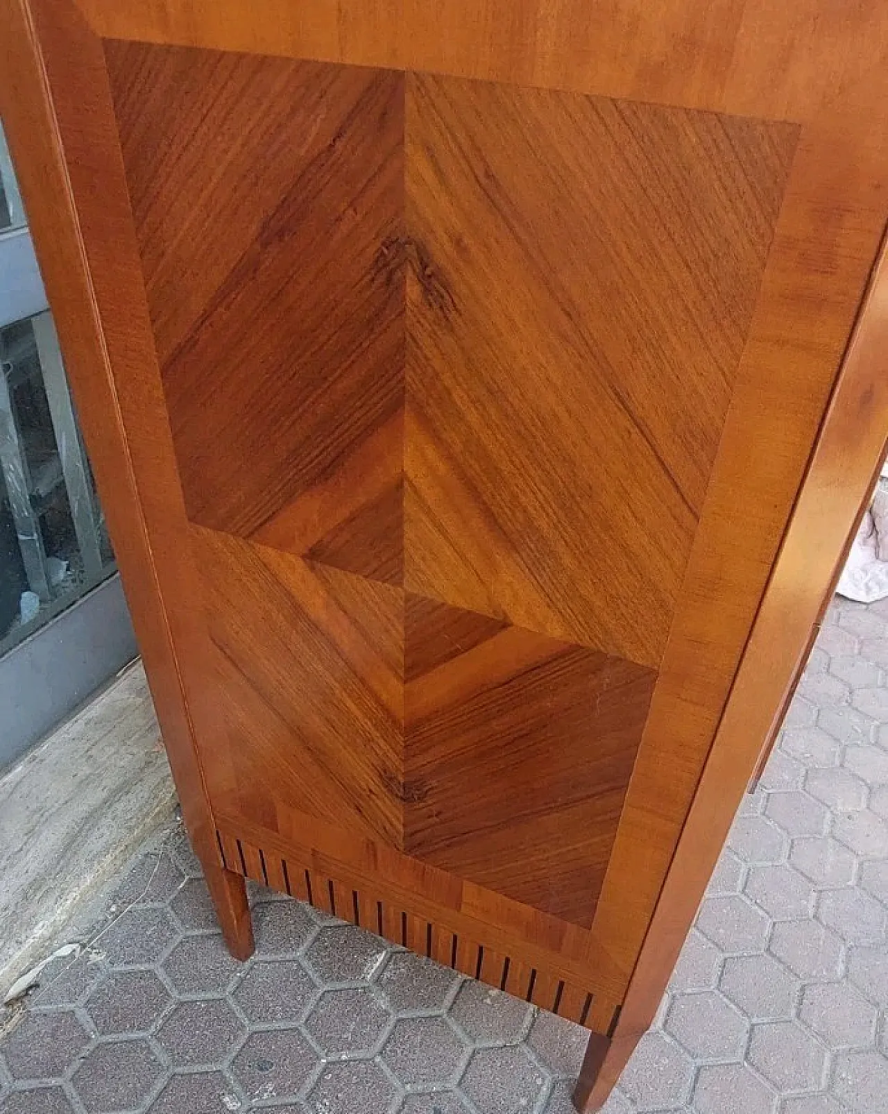 Cassettiera intarsiata in varie essenze stile Luigi XVI, '800 10