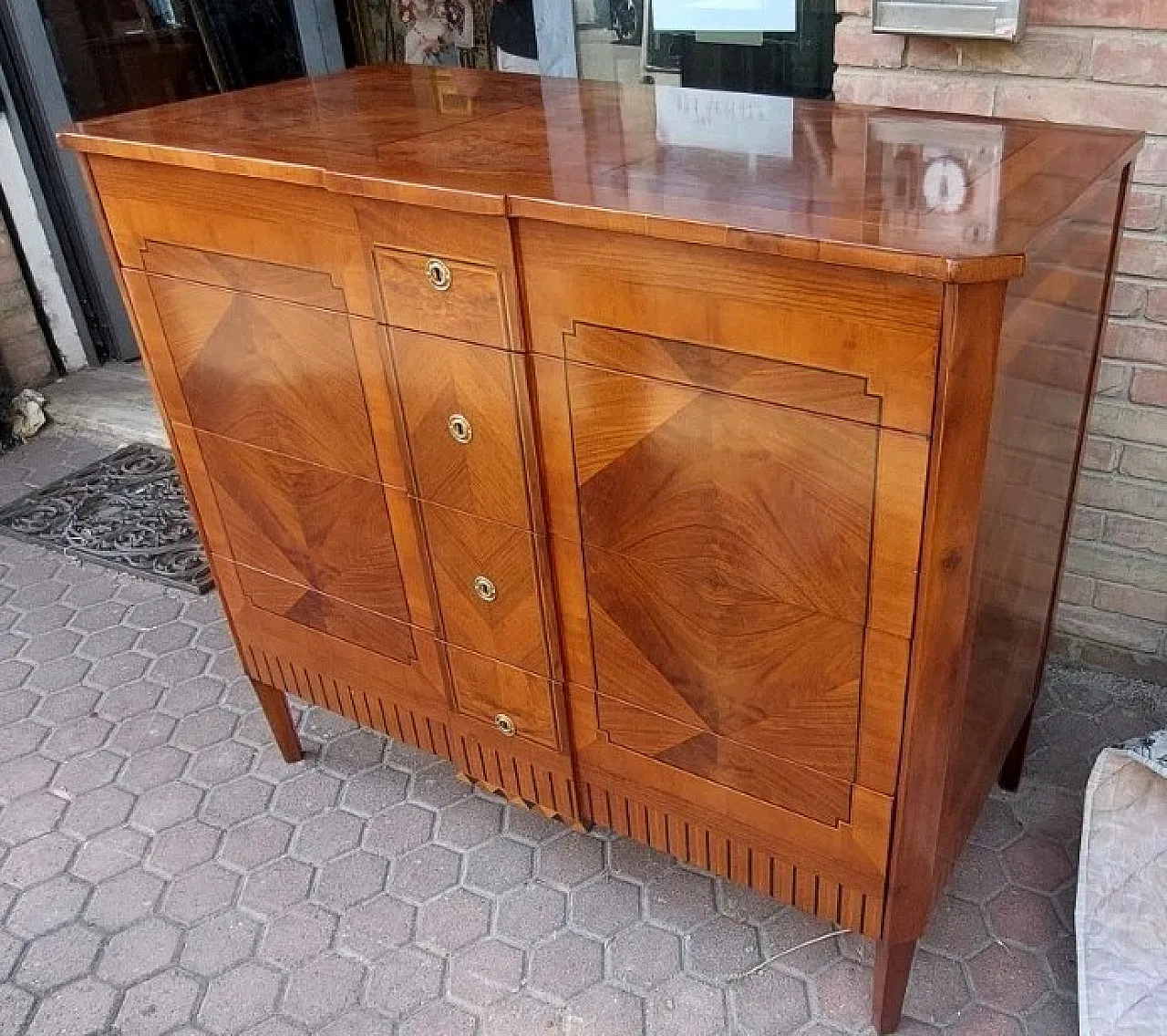 Cassettiera intarsiata in varie essenze stile Luigi XVI, '800 11