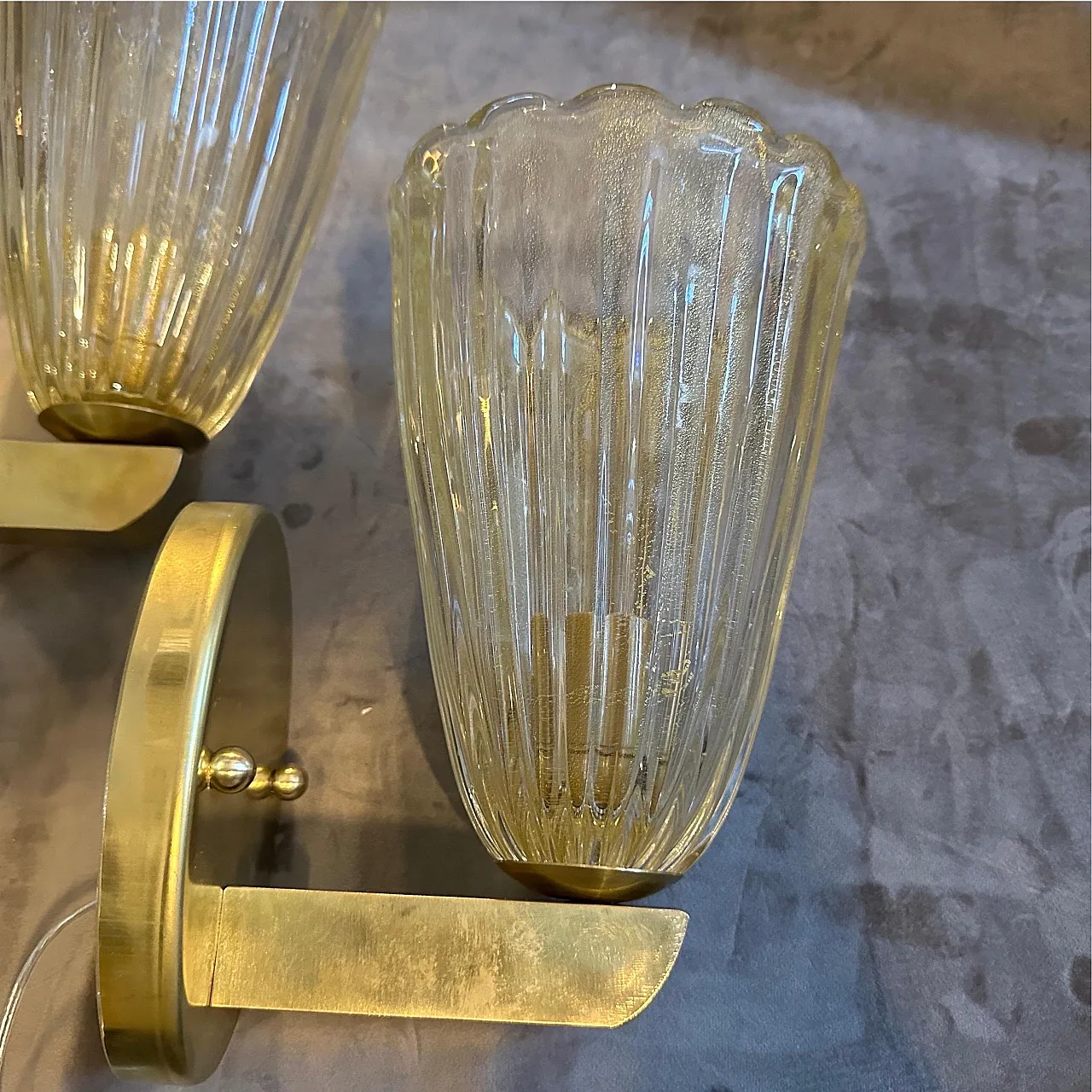Coppia di applique in vetro di Murano e ottone stile Barovier, anni 90 5