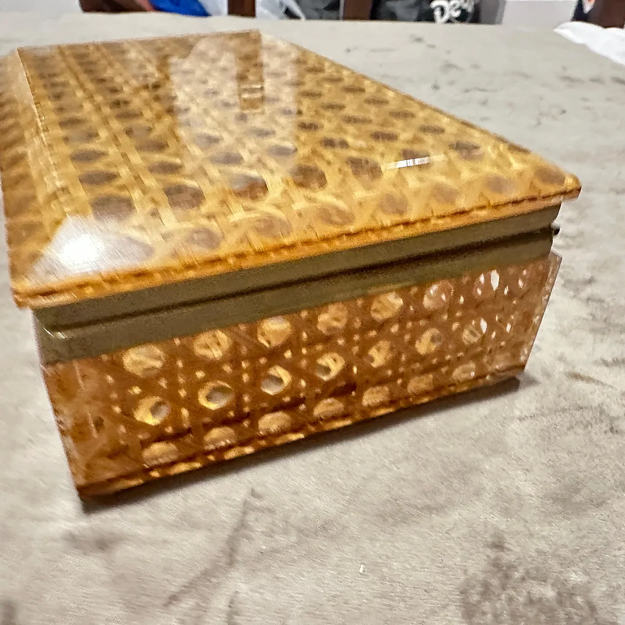 Rectangular box in plexiglass and Vienna straw, 1980s 8