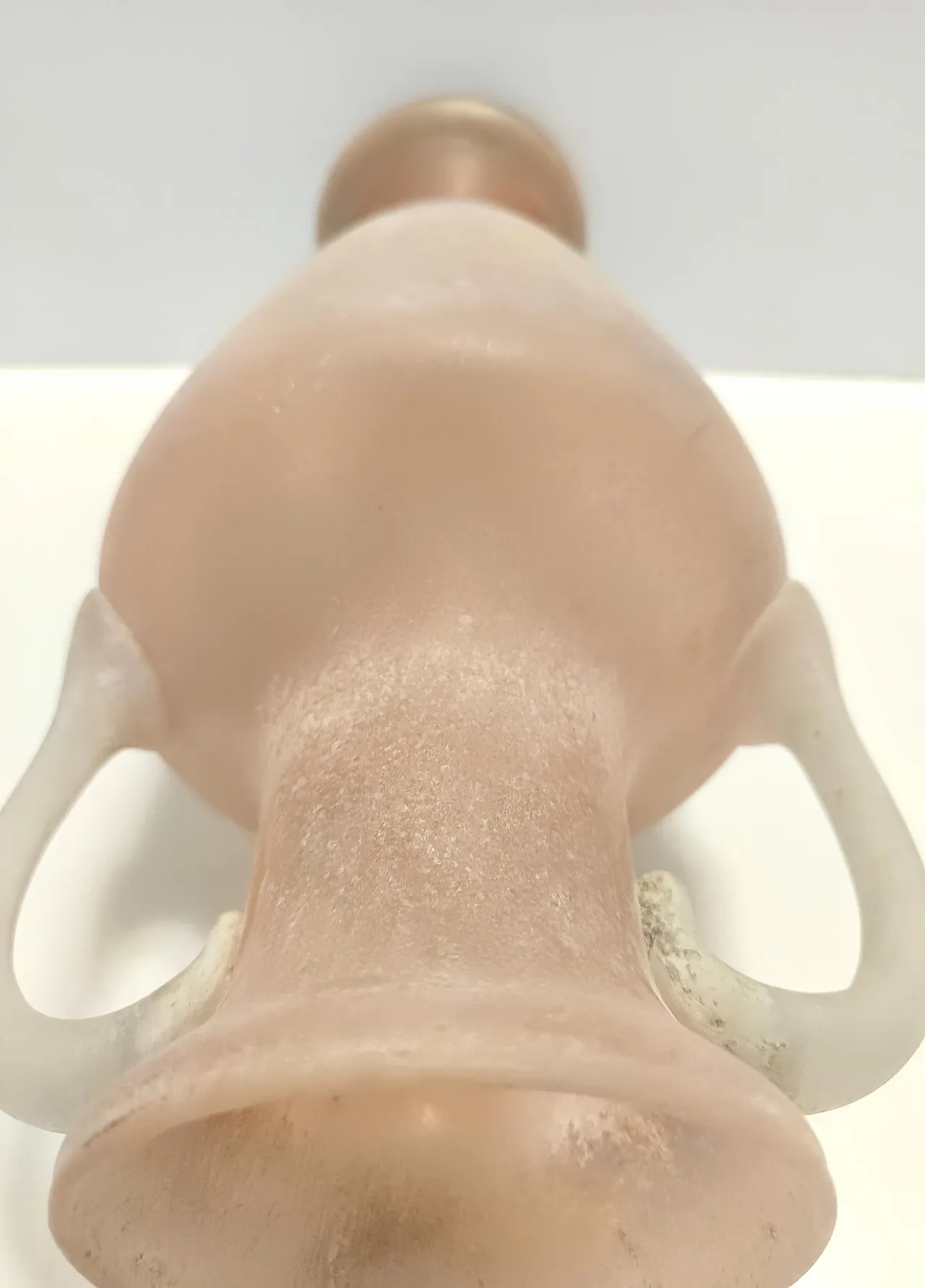 Peach Pink and White Scavo Glass Amphora Vase attr. to Seguso, Italy 7