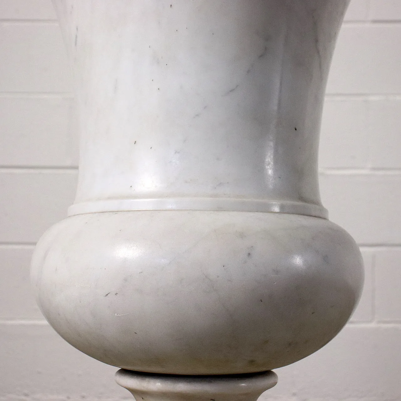 Medici vase in white Carrara marble 5