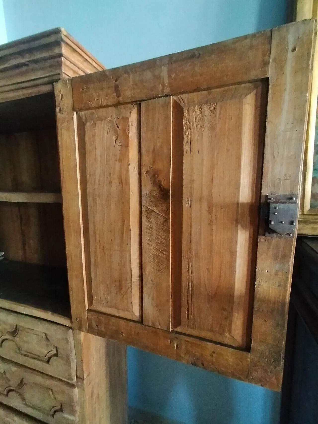 Poplar drawer cabinet with doors, mid-18th century 5