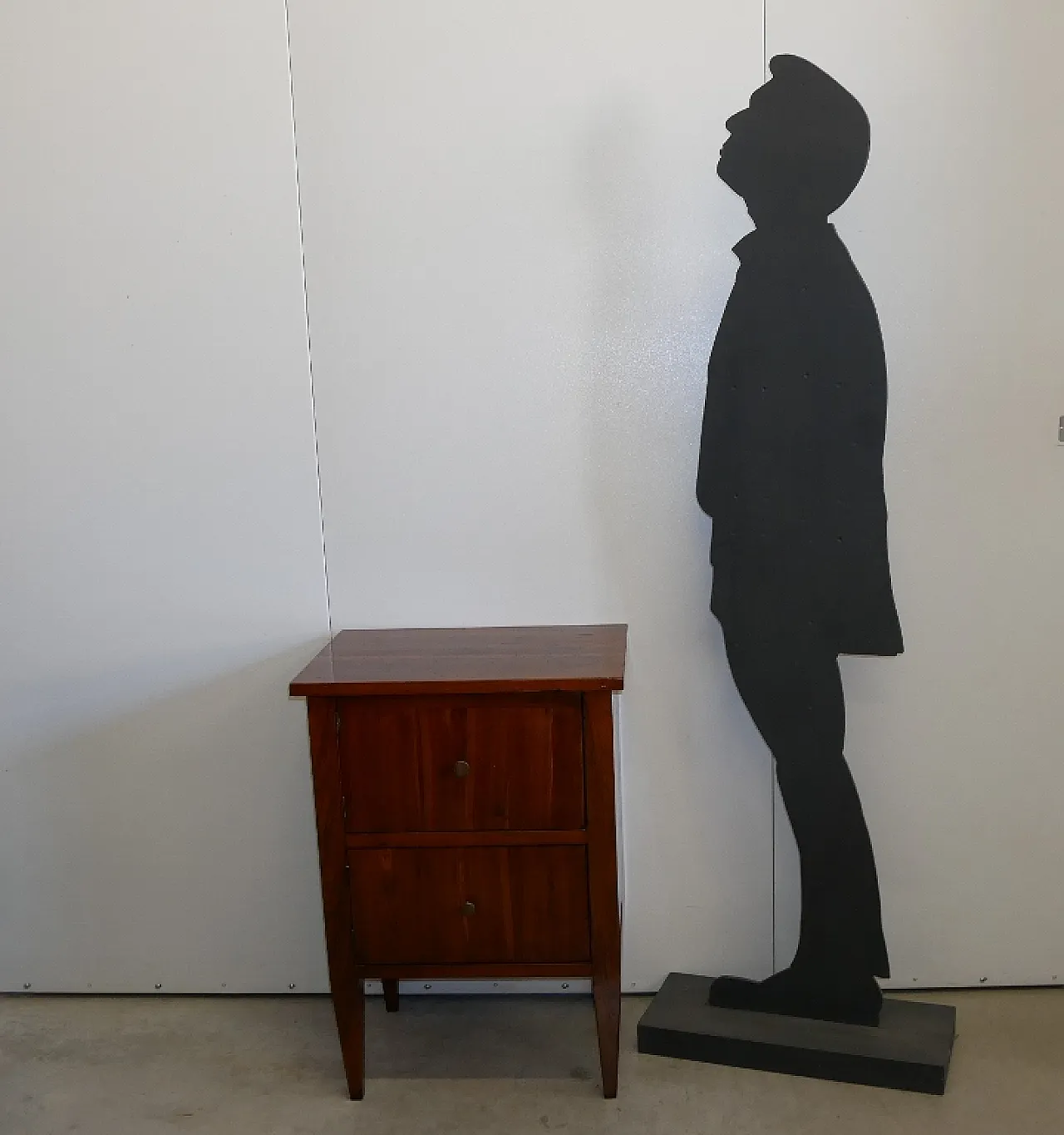 Bedside tablein walnut Louis XVI style, 19th century 1