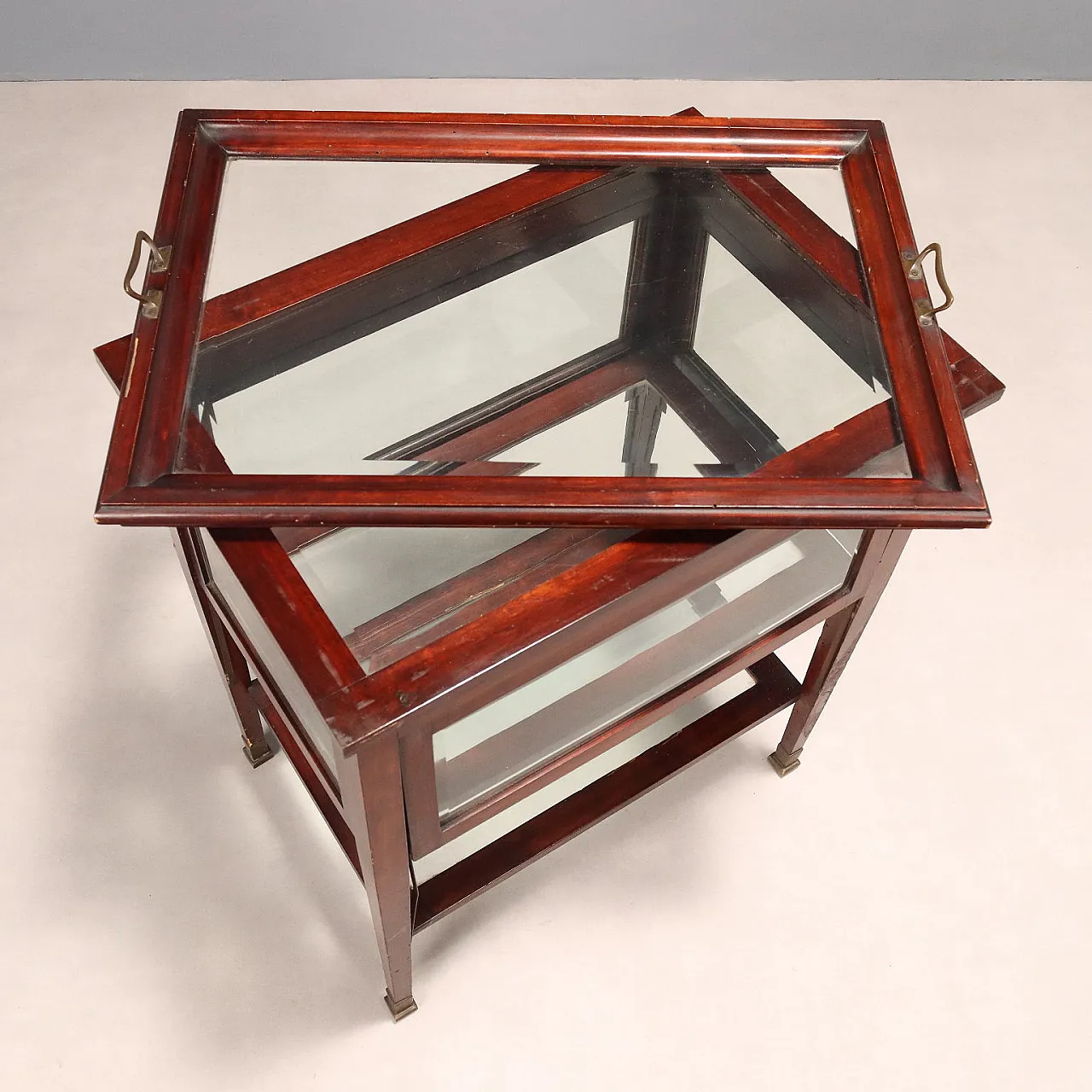 Art Nouveau table in mahogany, glass and brass, 19th century 4