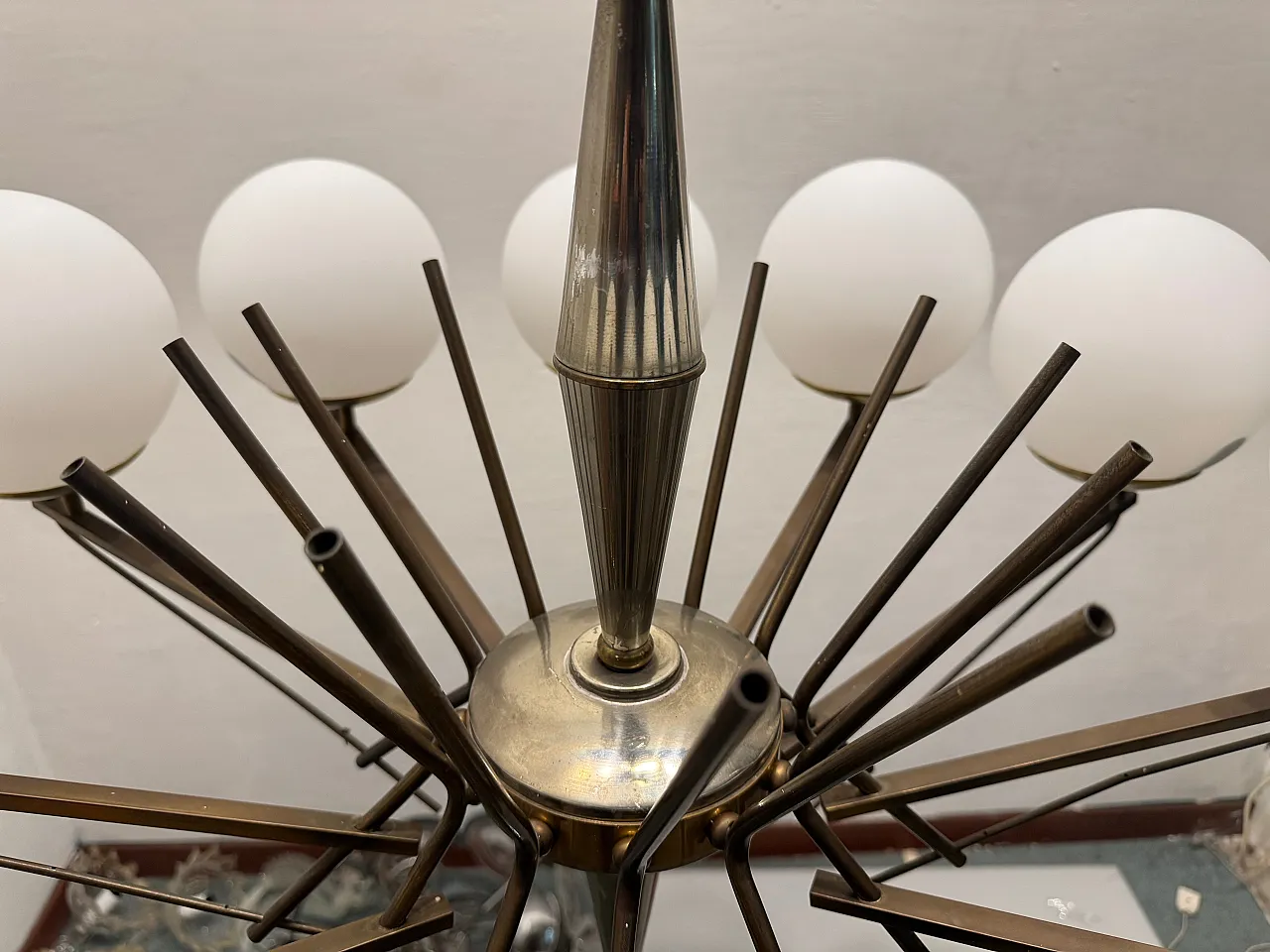 Lampadario Sputnik in bronzo e vetro, anni '60 2