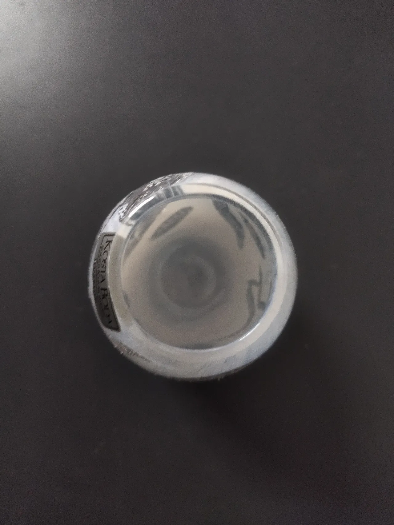 Vaso Kosta Boda dipinto a mano di Ulrica Hydman 3