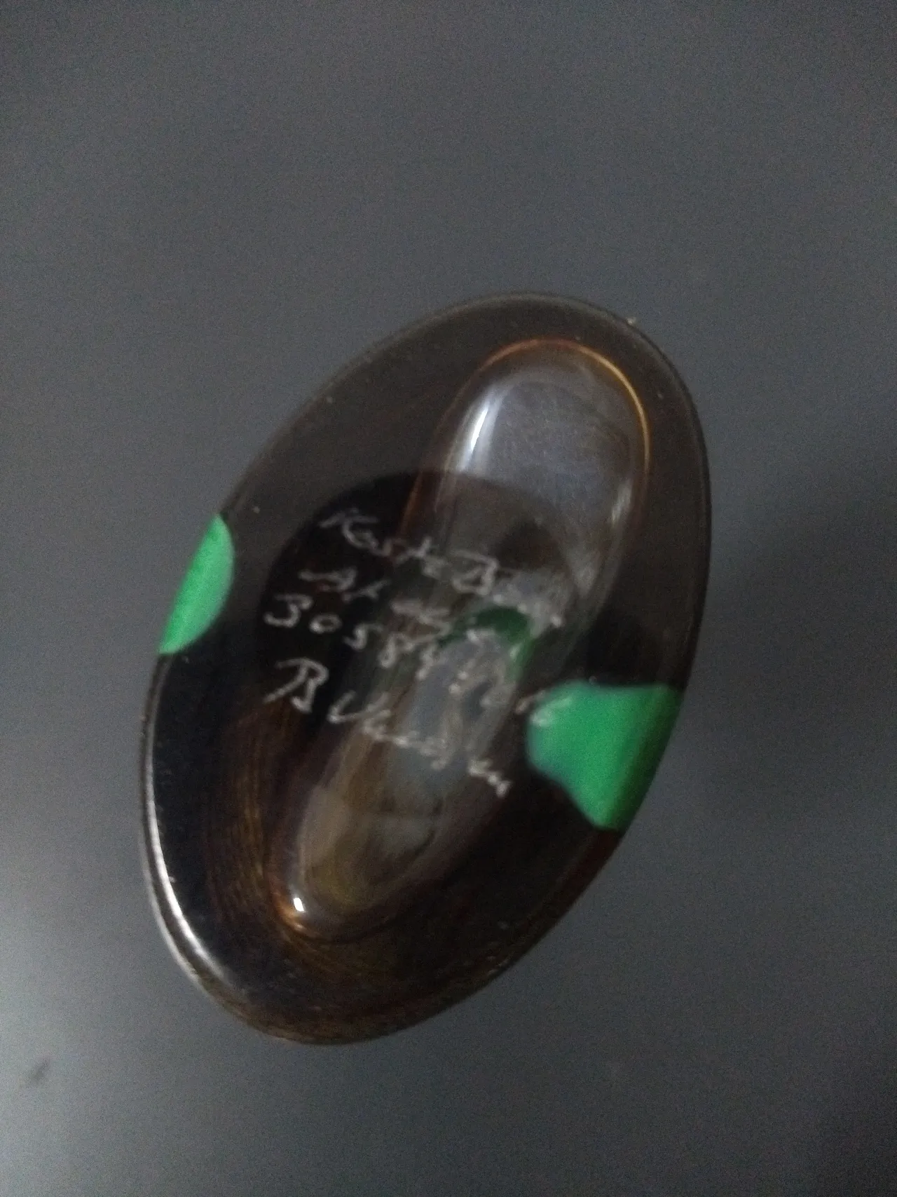 Bottiglia in vetro soffiato Ateljé di Kosta Boda 1