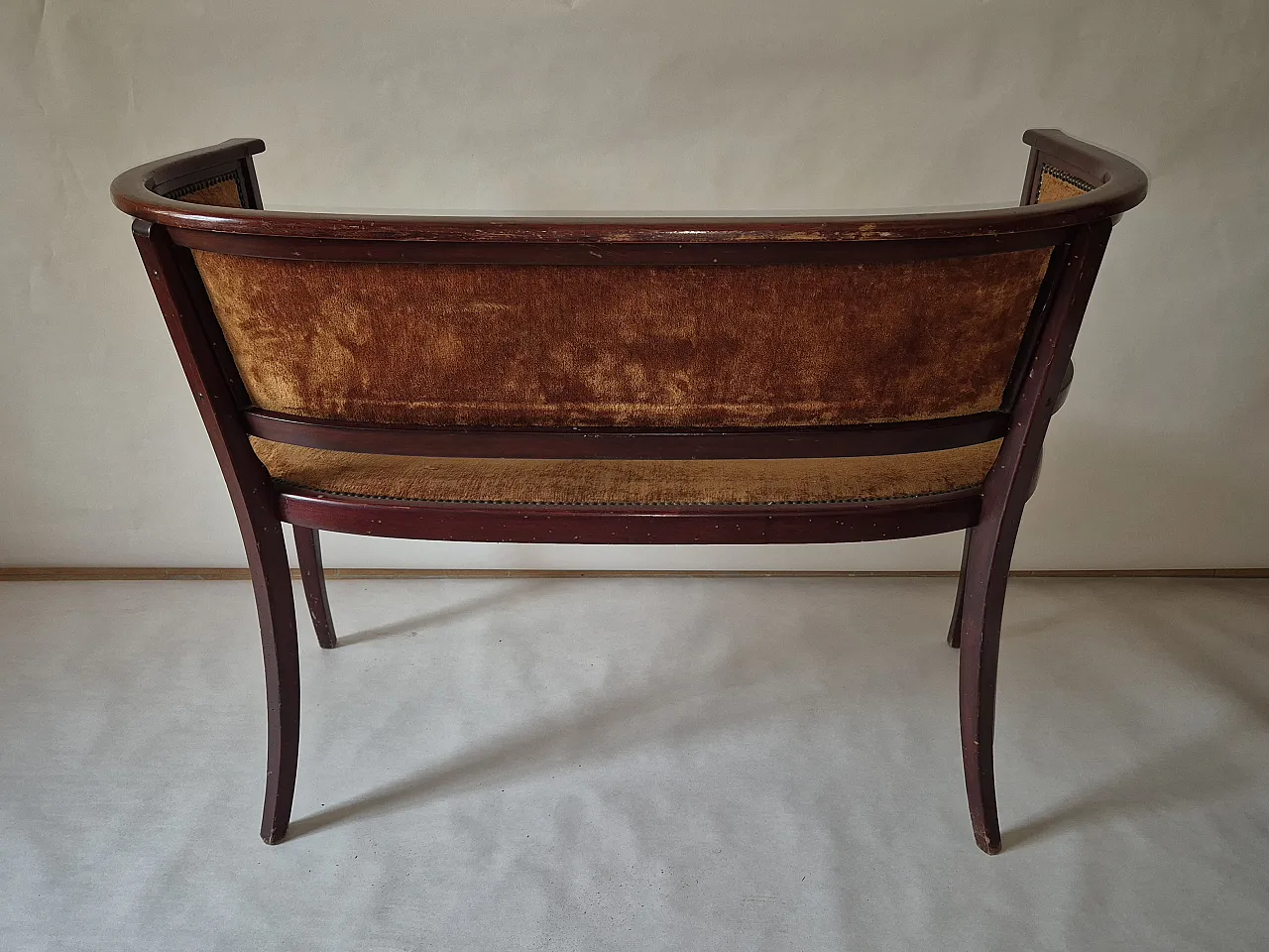 Thonet Mundus living room, early 20th century 5