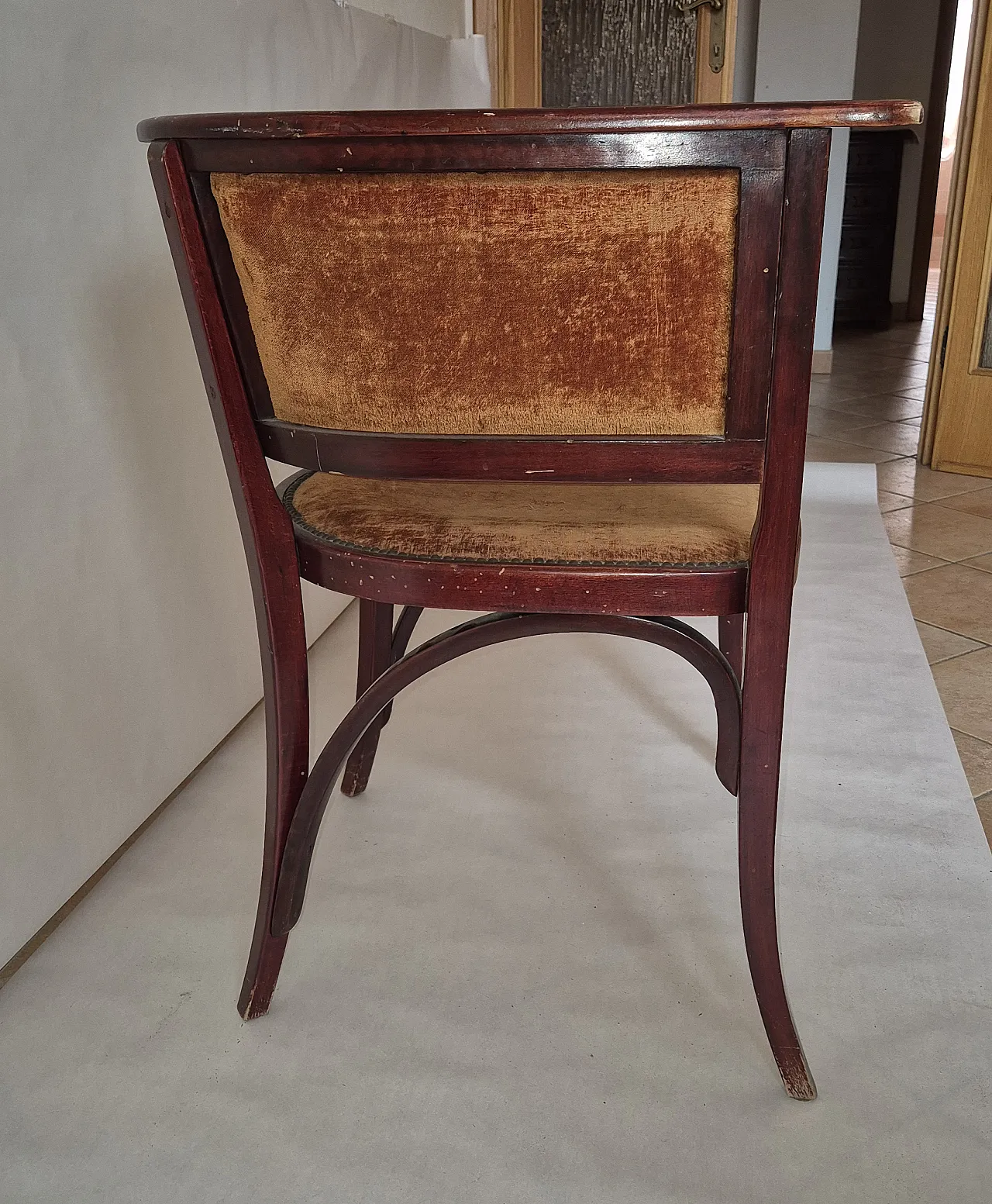 Thonet Mundus living room, early 20th century 12