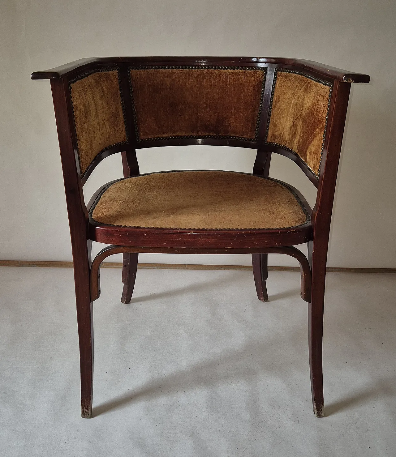 Thonet Mundus living room, early 20th century 13