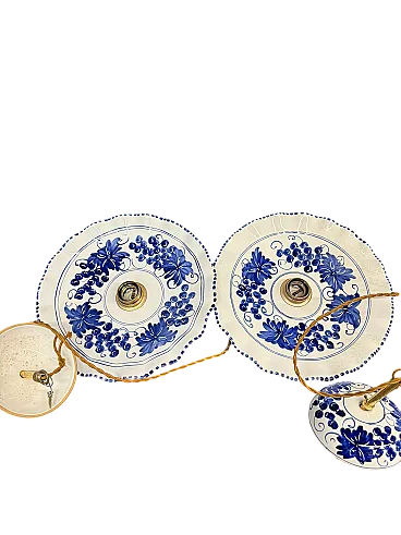 Coppia di lampadari in ceramica dipinti a mano, '900
