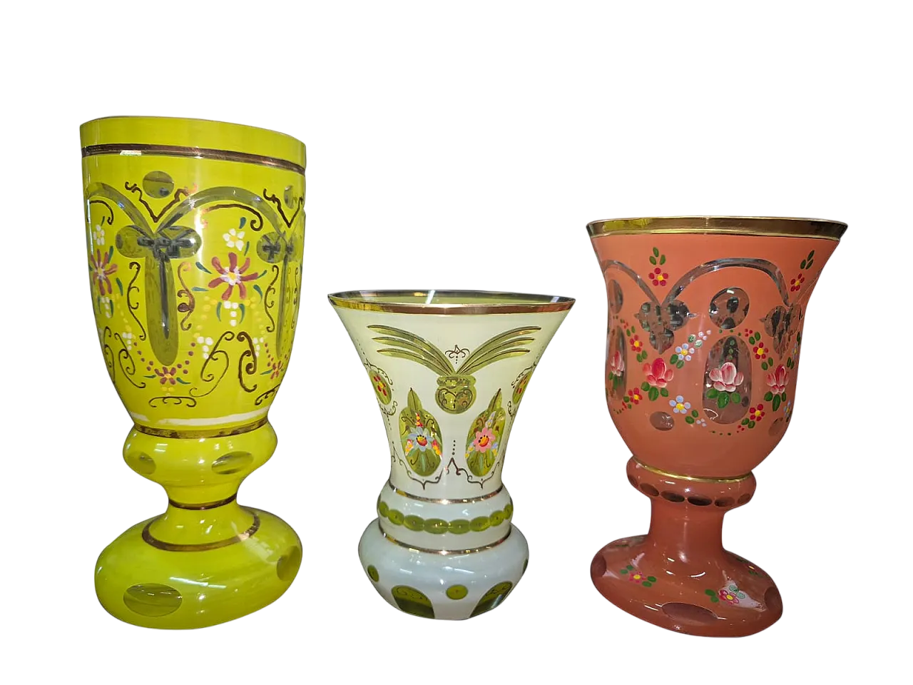 Collezione di 15 bicchieri in vetro smaltato di Boemia, '900 21