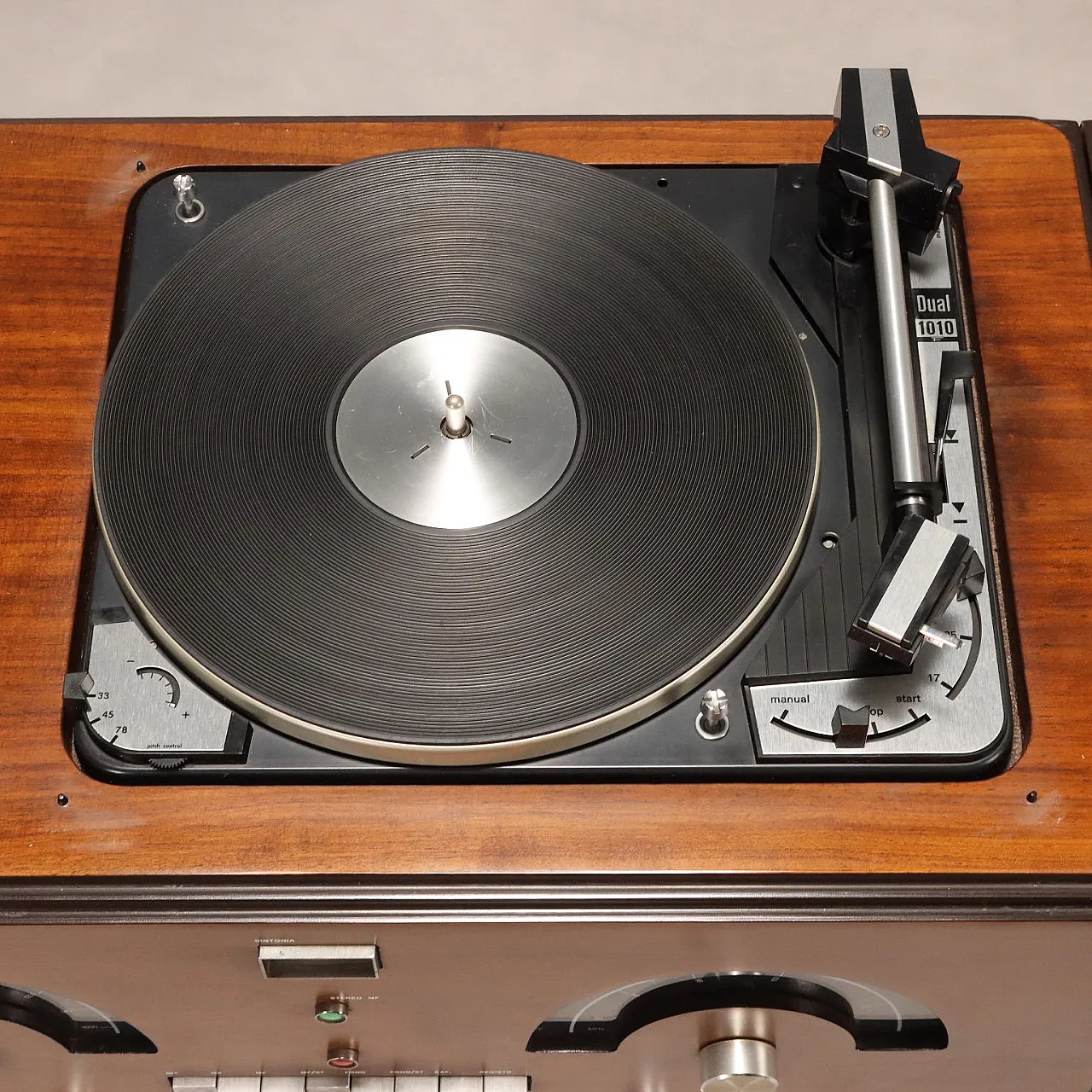 Brionvega RR 126 radiophonograph by Castiglioni, 1960s 5