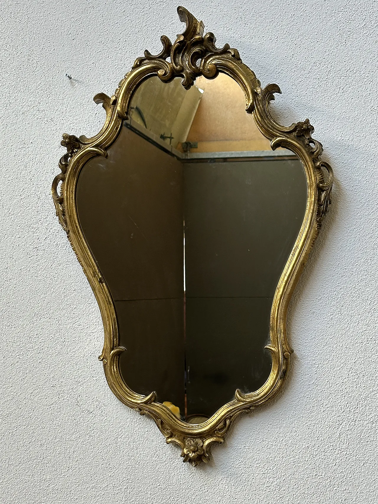 Specchio in legno dorato in stile Luigi XV, '900 1