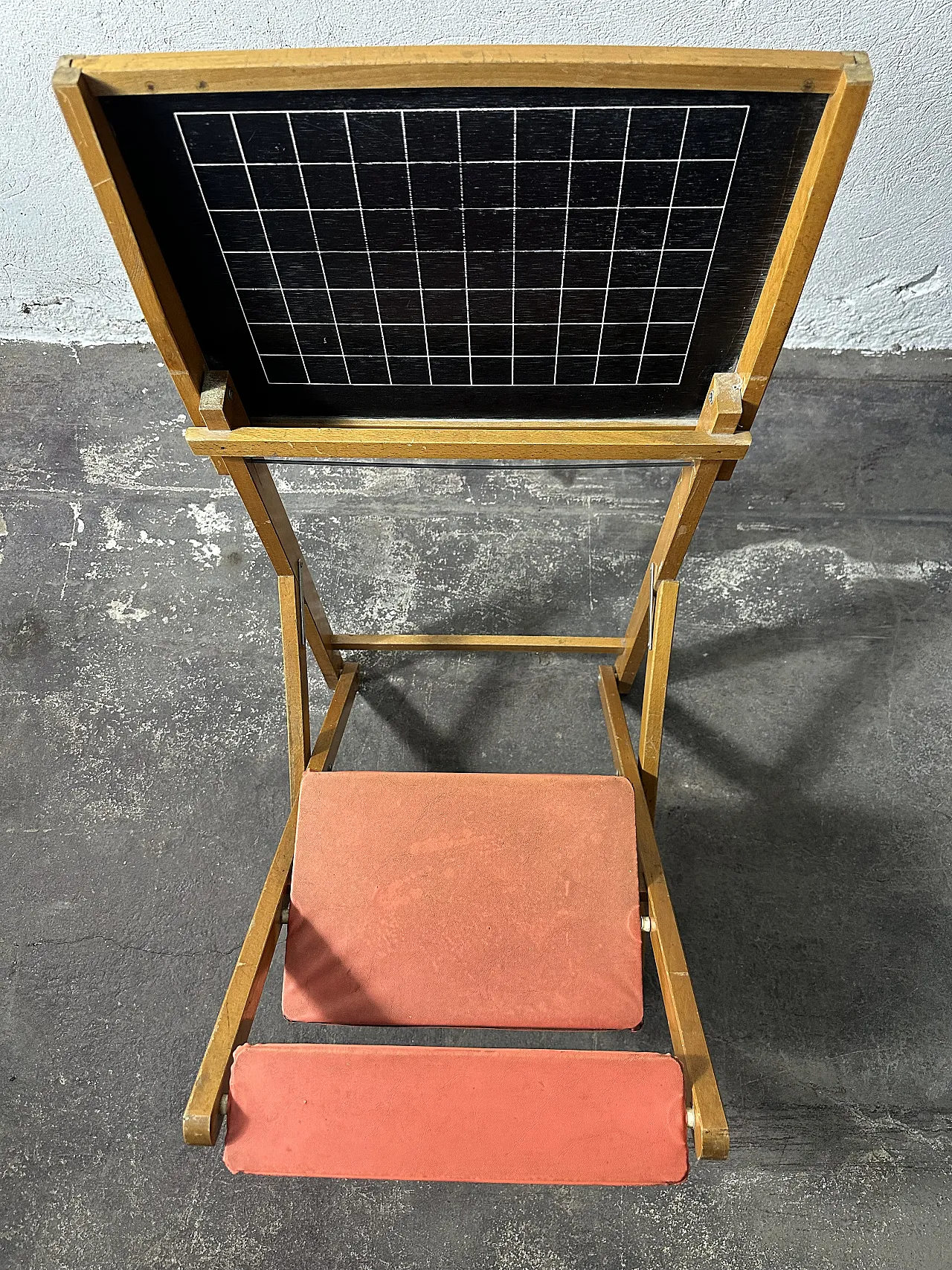 Scrittoio per bambini con sedia incorporata, anni '60 8