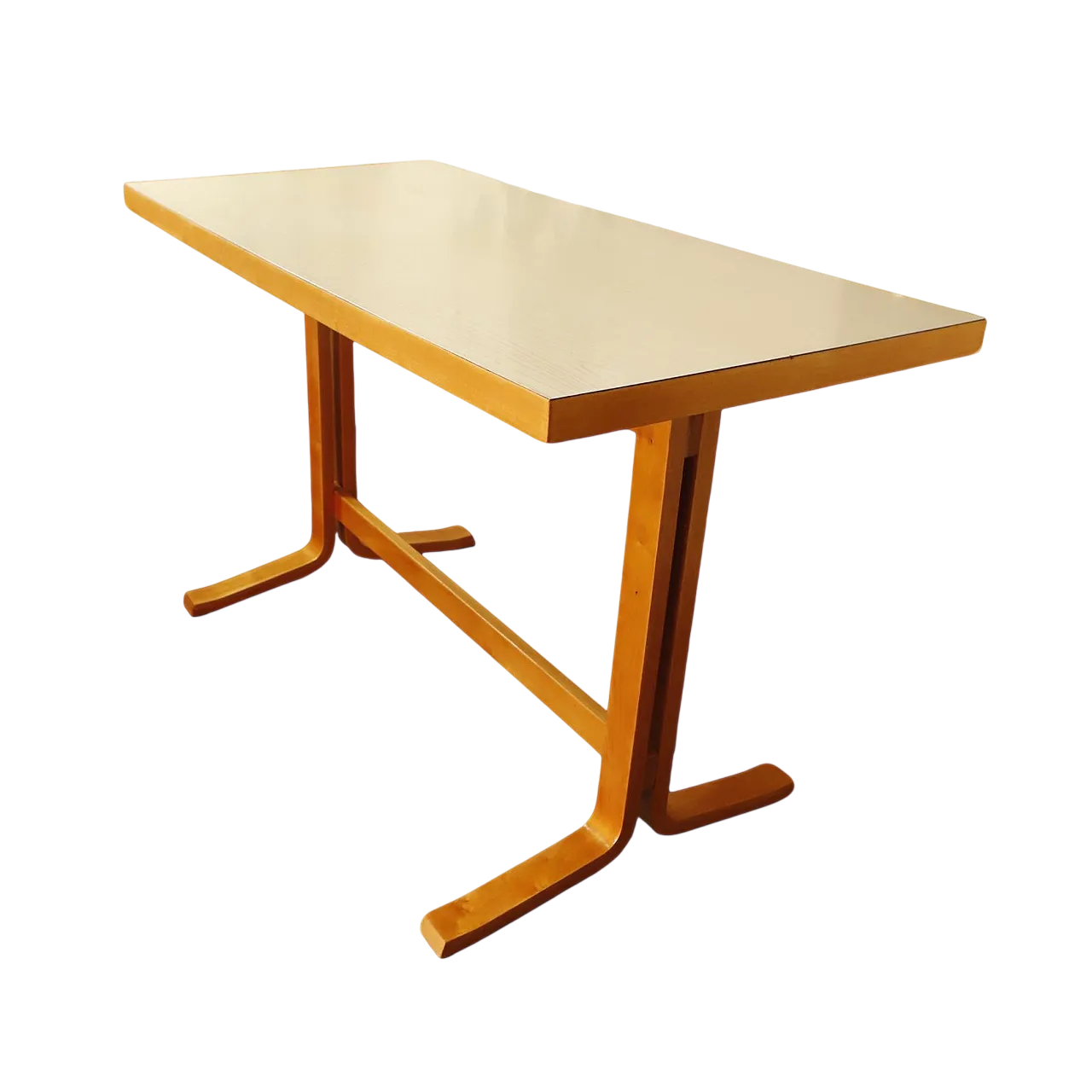 Table with Umakart Top 13