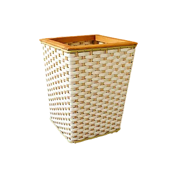 Cestino di vimini in plastica retrò con cornice in legno