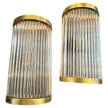 Due lampade da parete italiane in ottone e vetro in stile Sciolari della metà del secolo scorso